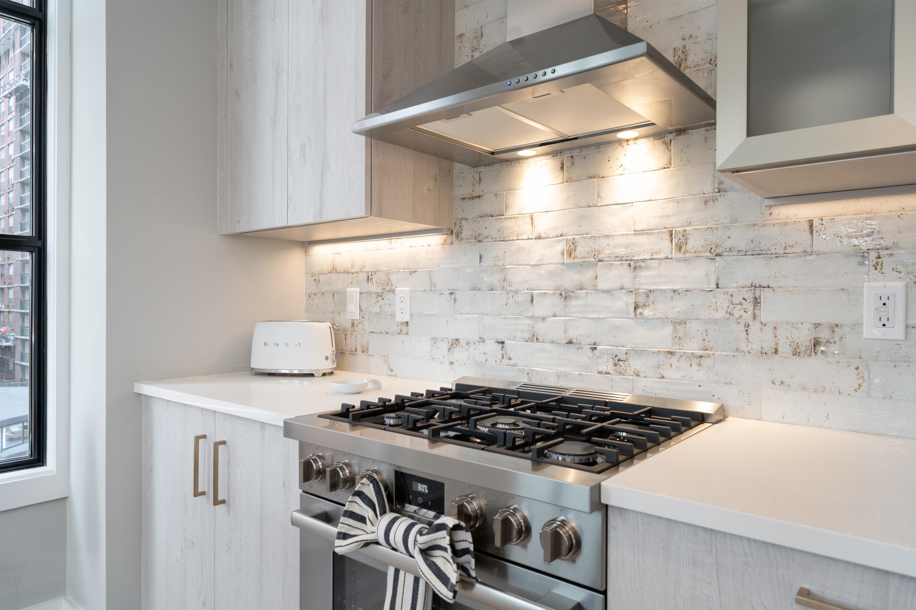 711 1ST ST Unit: 501