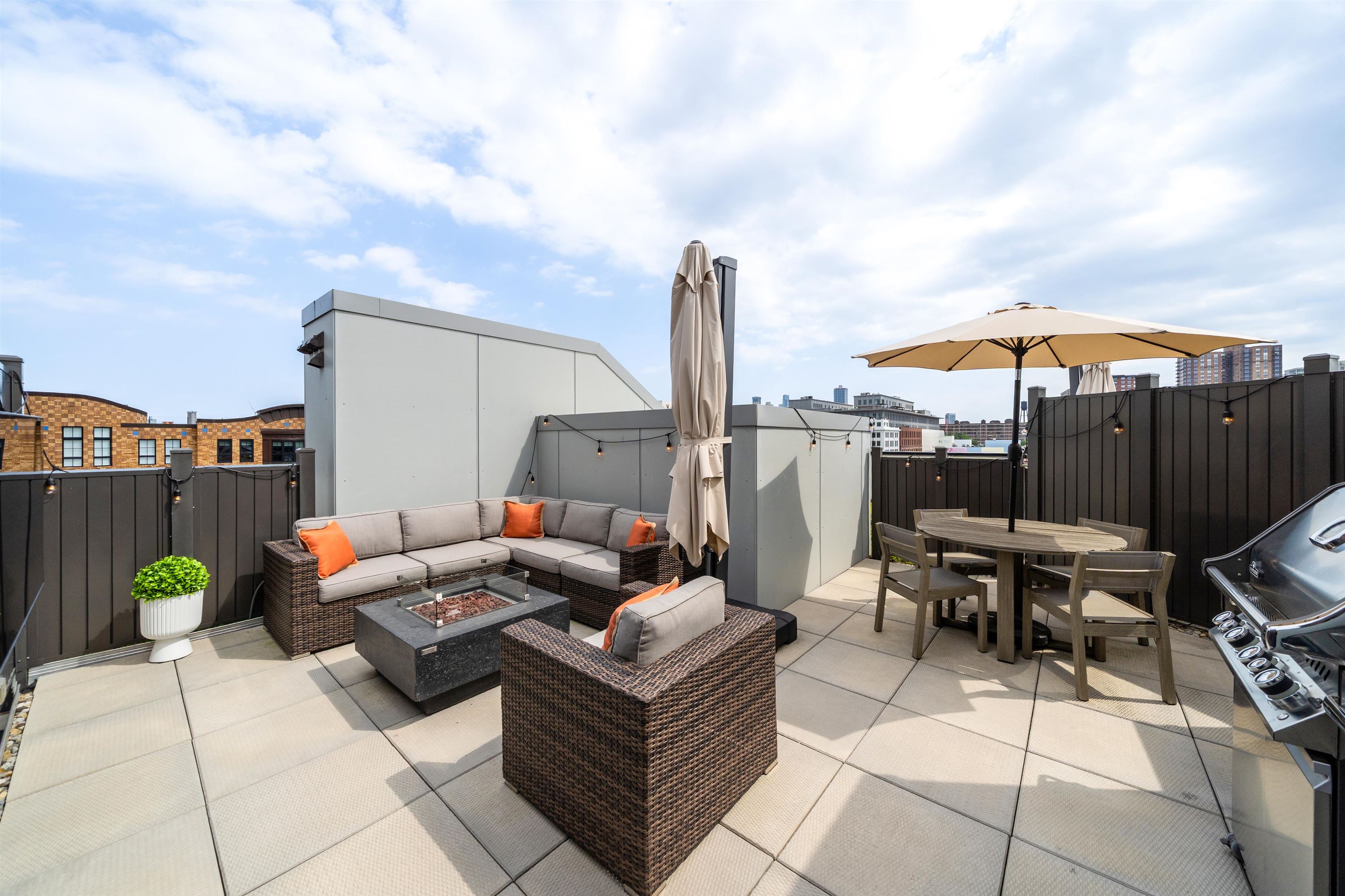 711 1ST ST Unit: 501