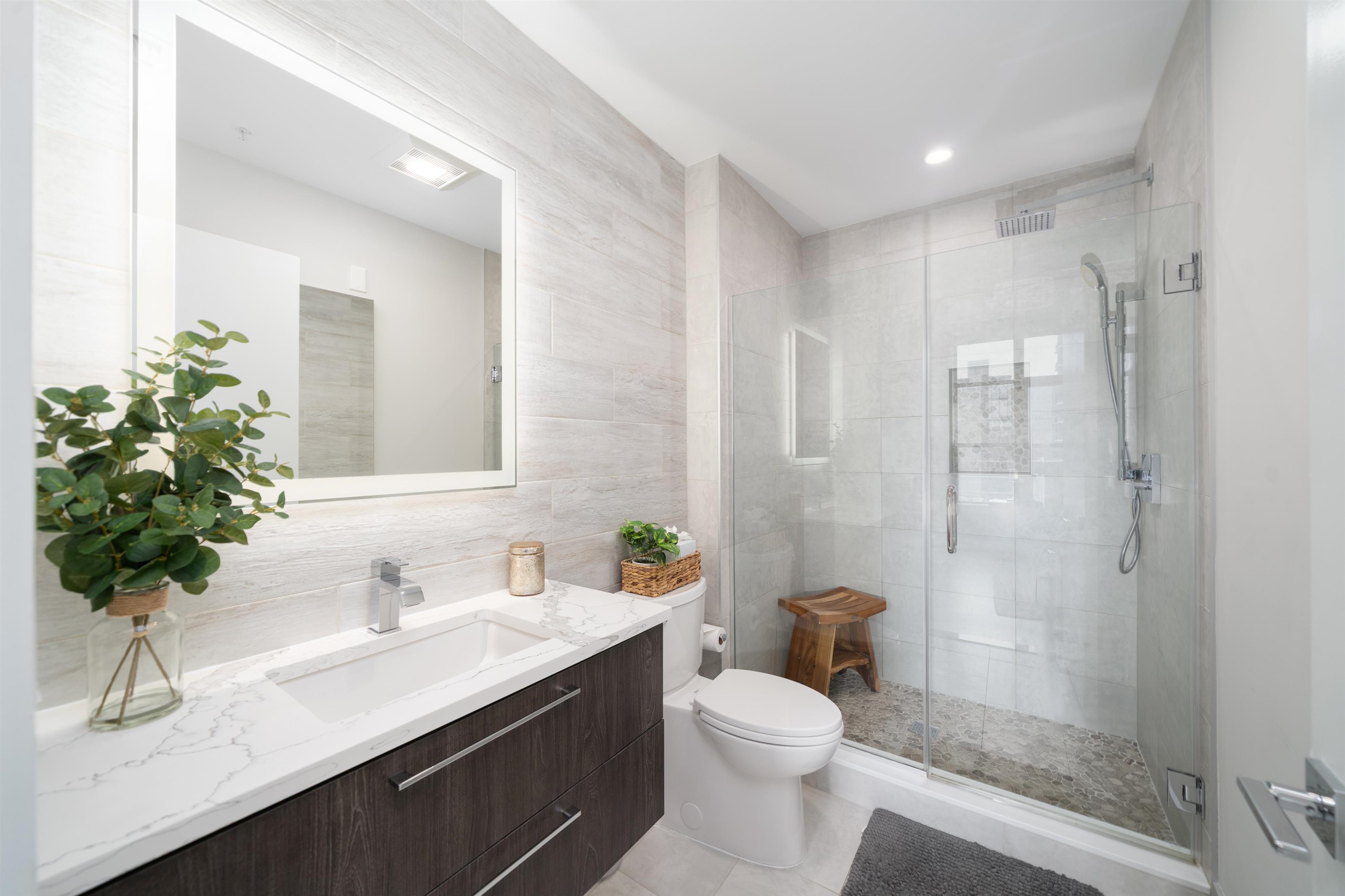 711 1ST ST Unit: 501