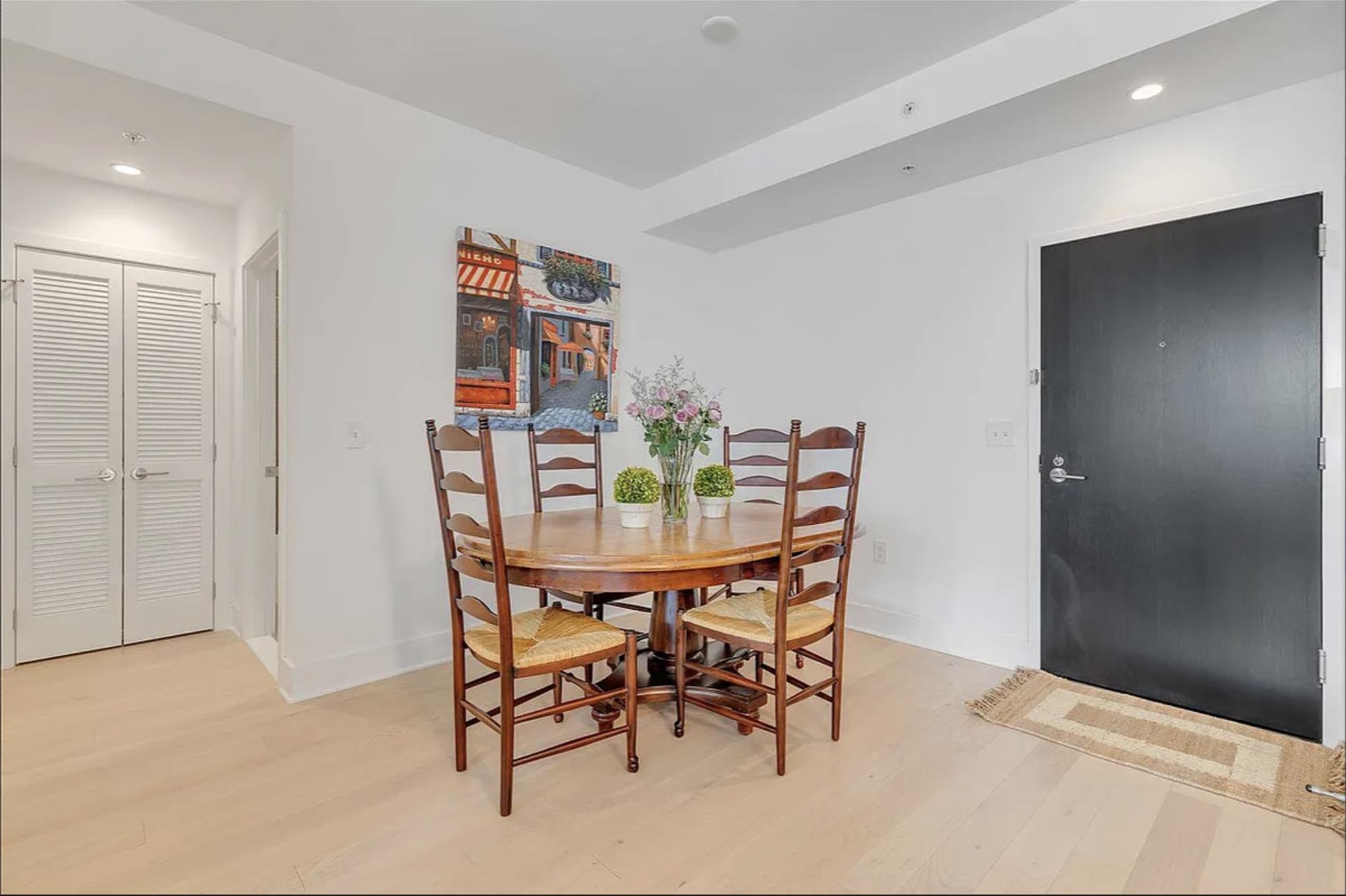 1400 HUDSON ST Unit: 828