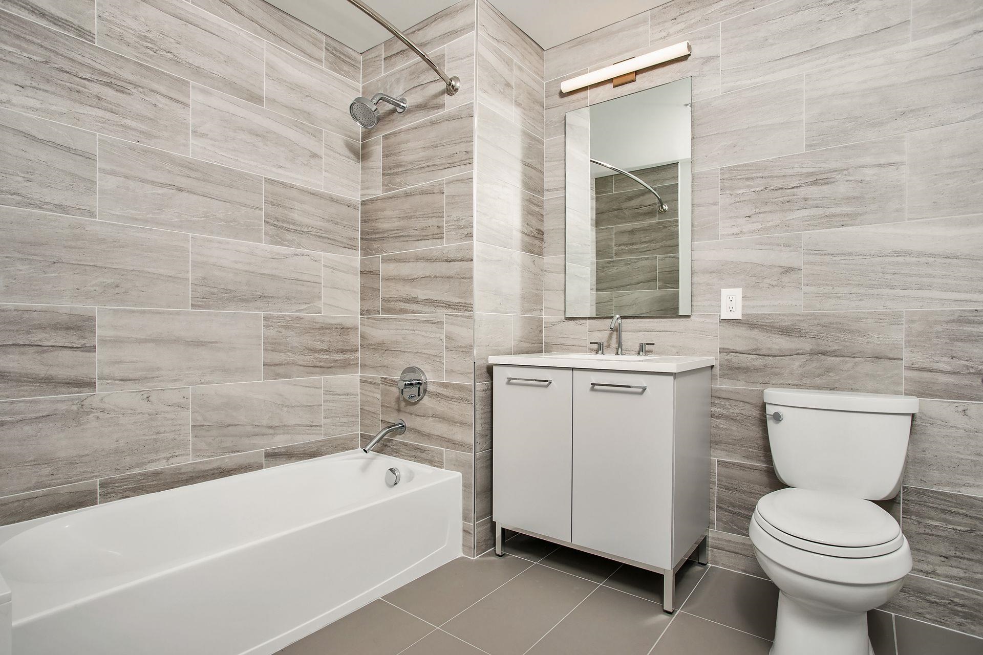 1400 HUDSON ST Unit: 828