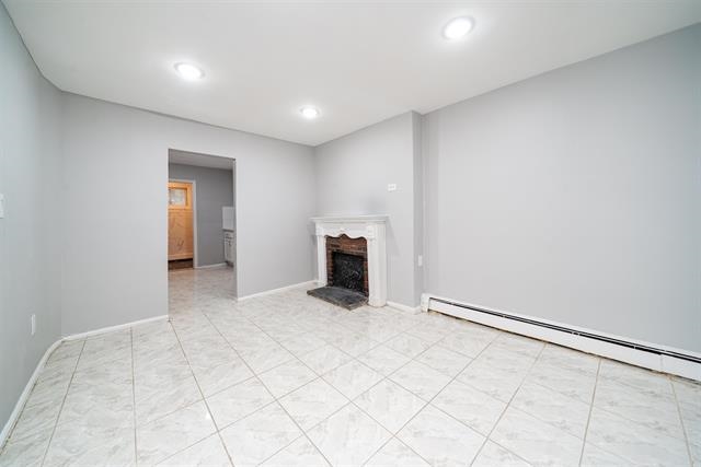 721 GRAND ST