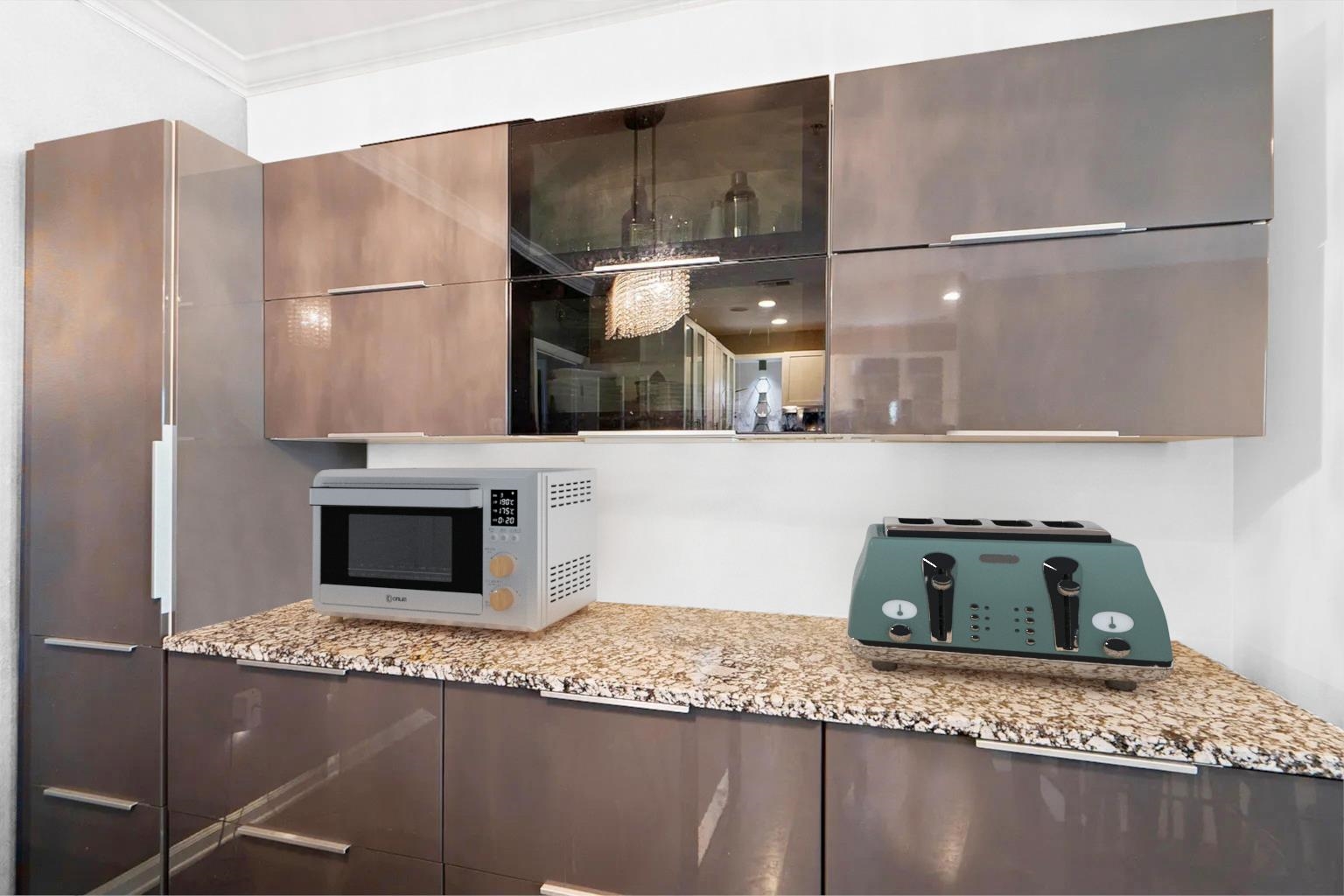 379 KINGSTON CT Unit: 379