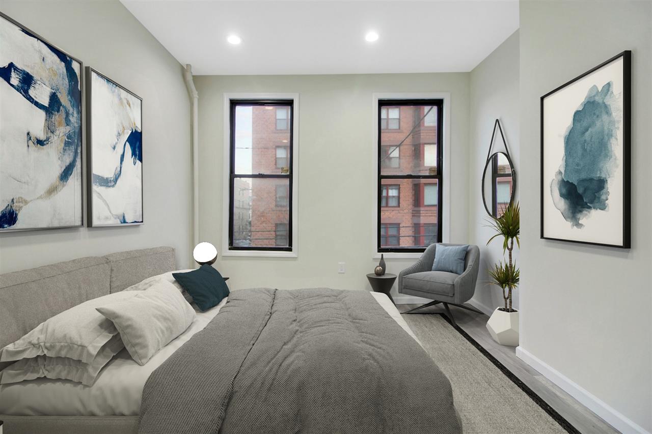 332 JACKSON ST Unit: 4L