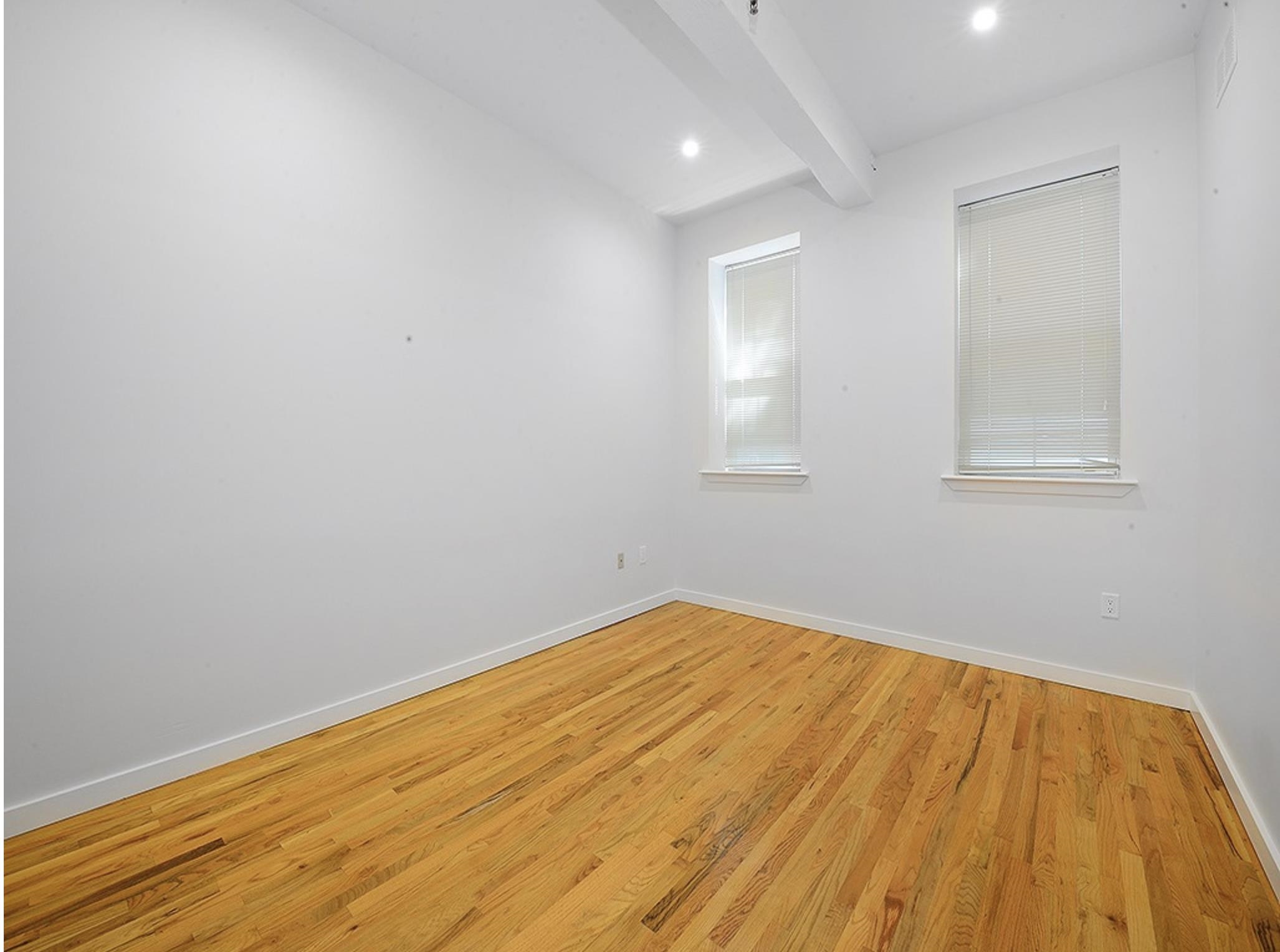 1034 CLINTON ST Unit: 109