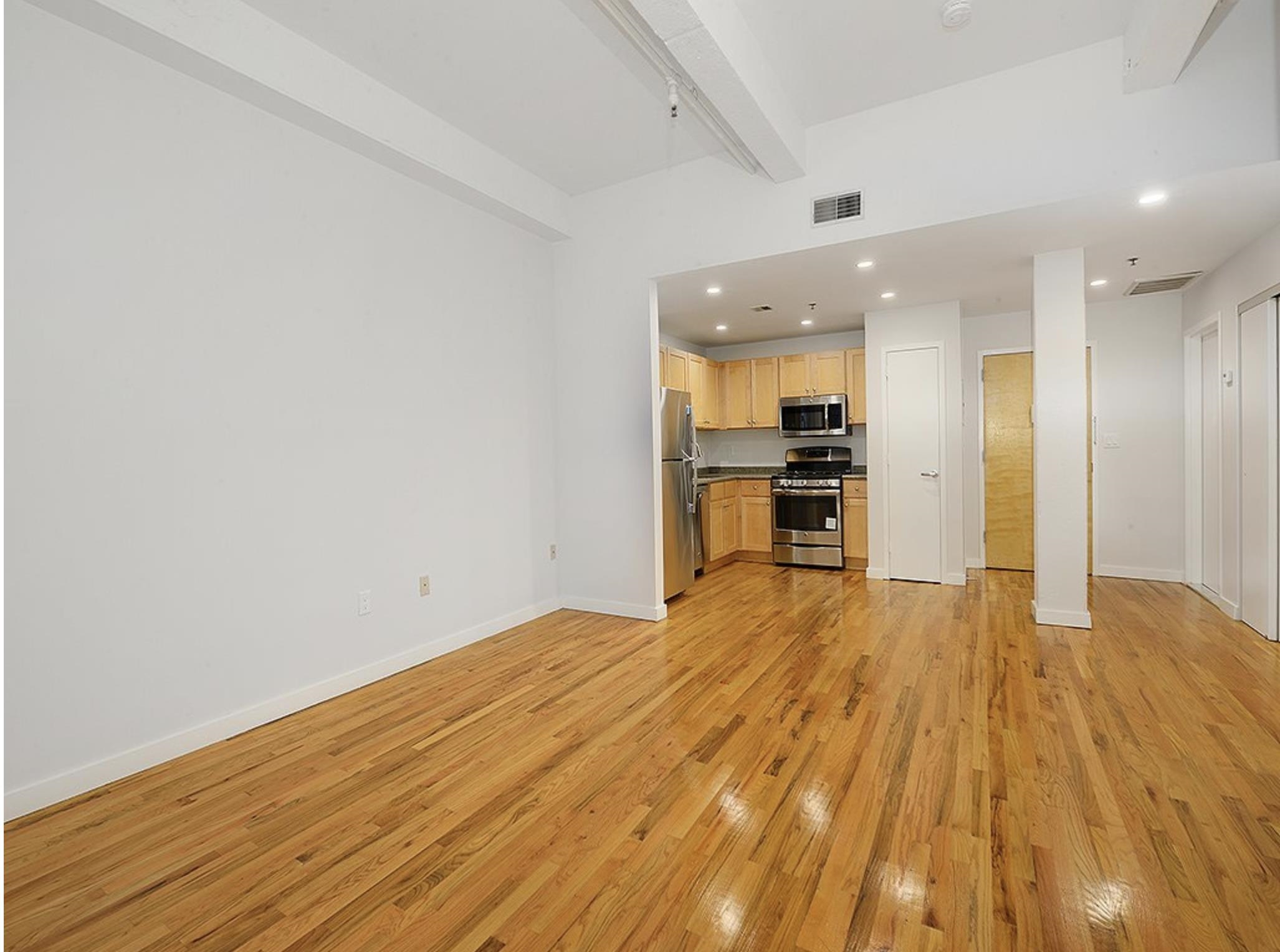 1034 CLINTON ST Unit: 109