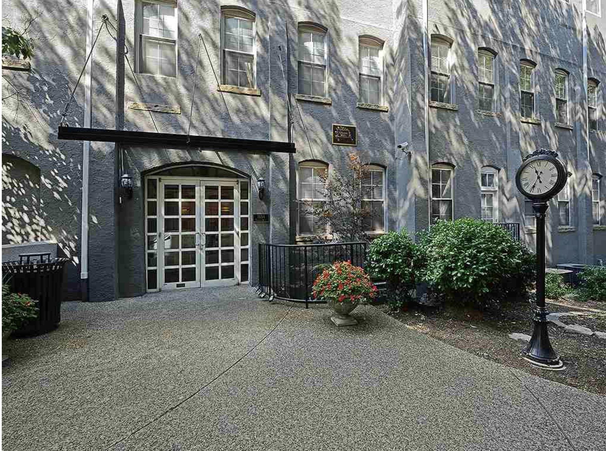 1034 CLINTON ST Unit: 109