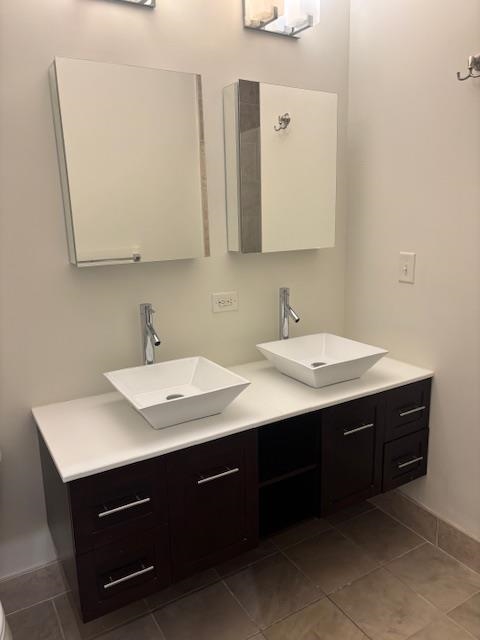 1100 ADAM ST Unit: 318
