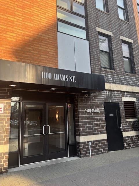 1100 ADAM ST Unit: 318