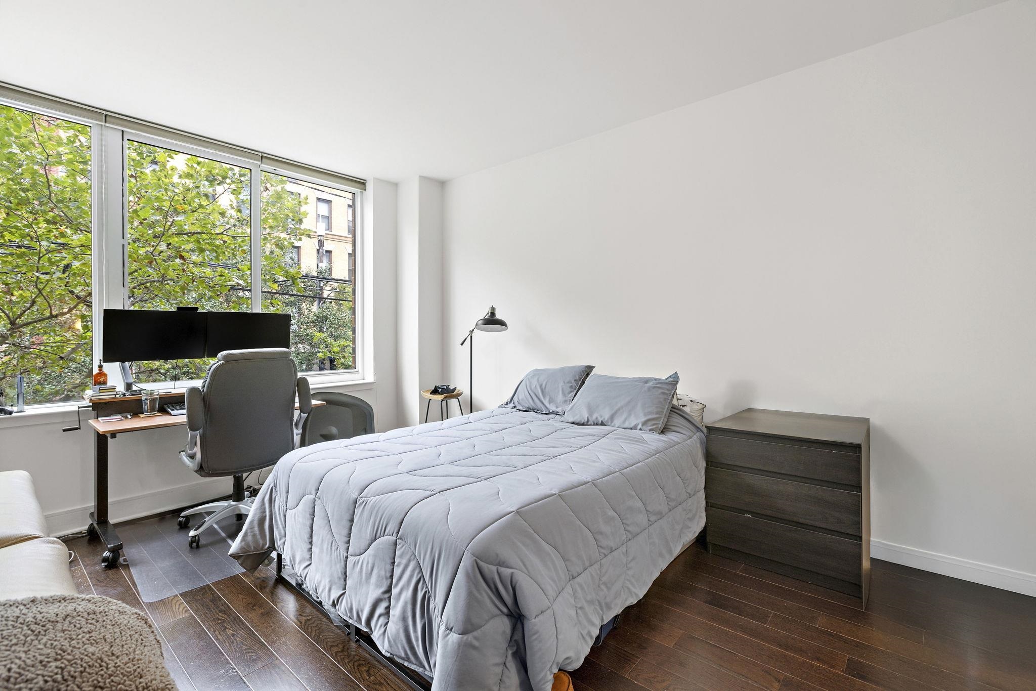 1100 MAXWELL LANE Unit: 227