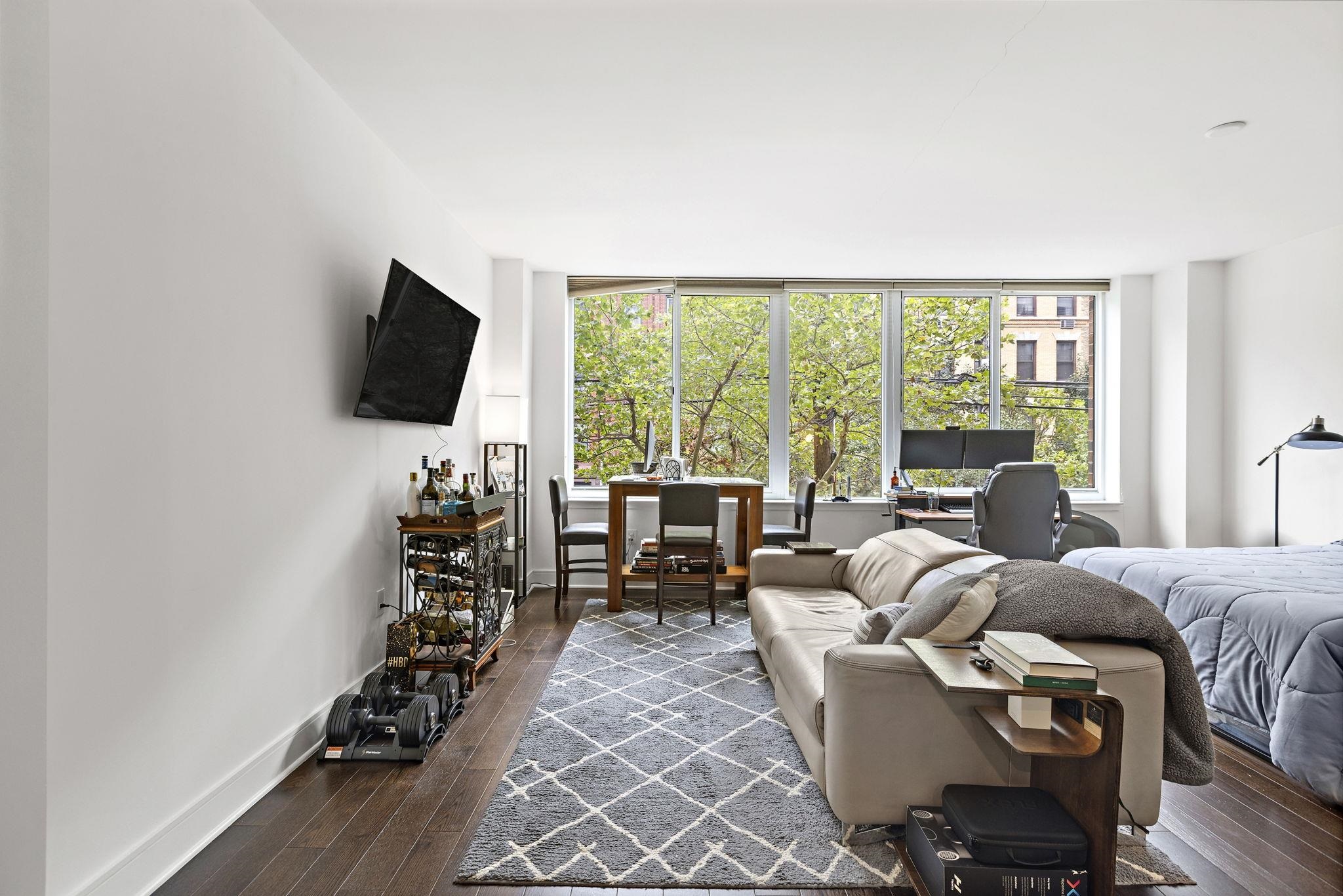 1100 MAXWELL LANE Unit: 227