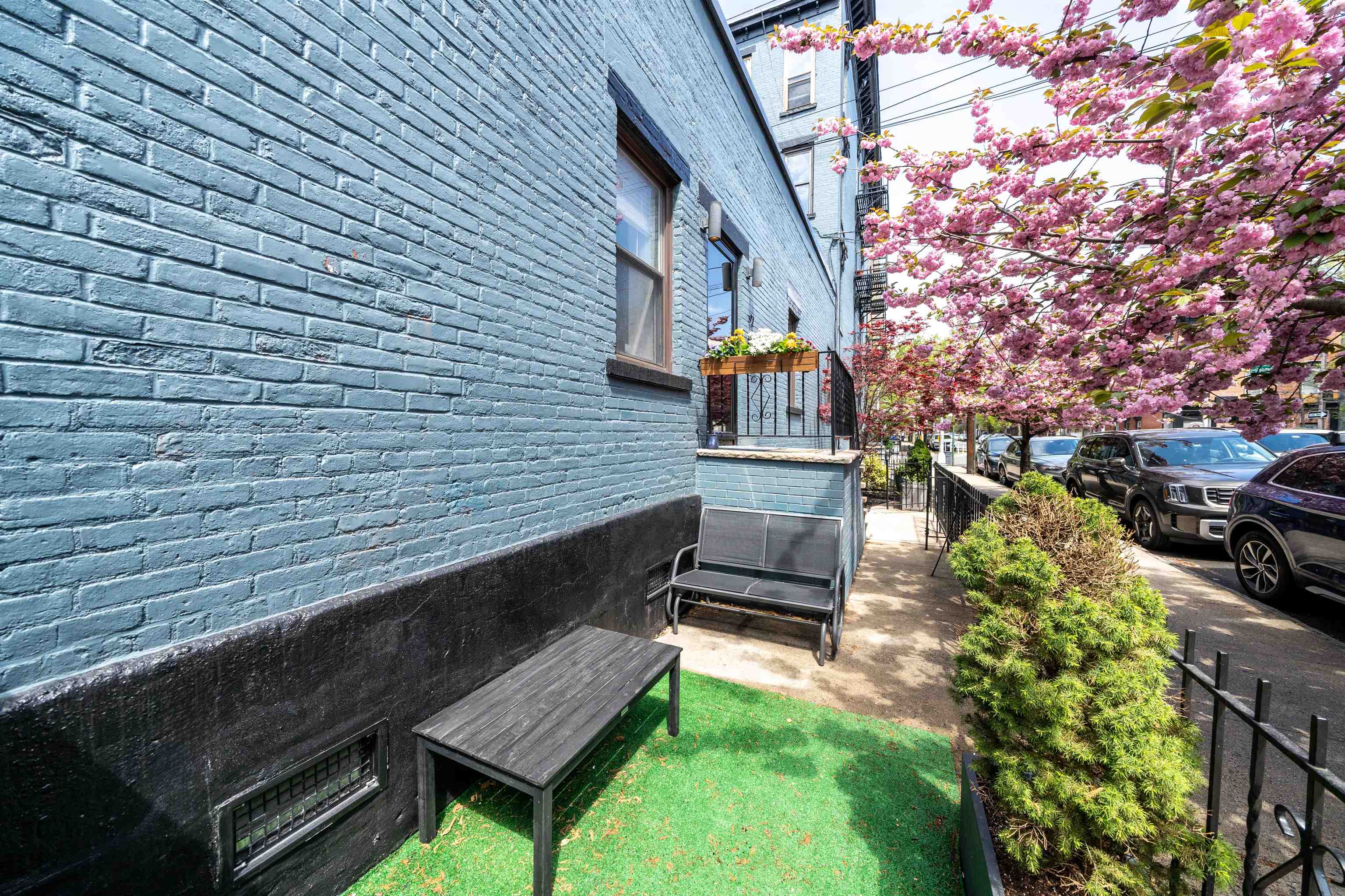 92 MONROE ST