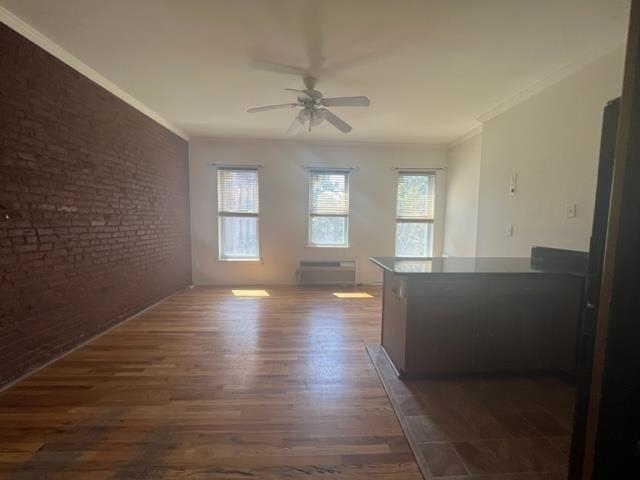 310 9TH ST Unit: D