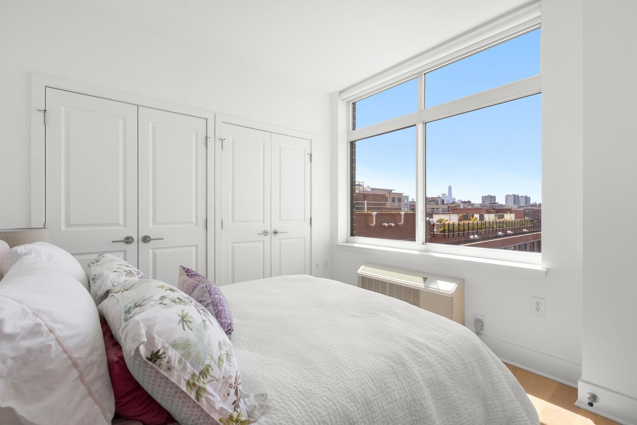 1400 HUDSON ST Unit: 1103