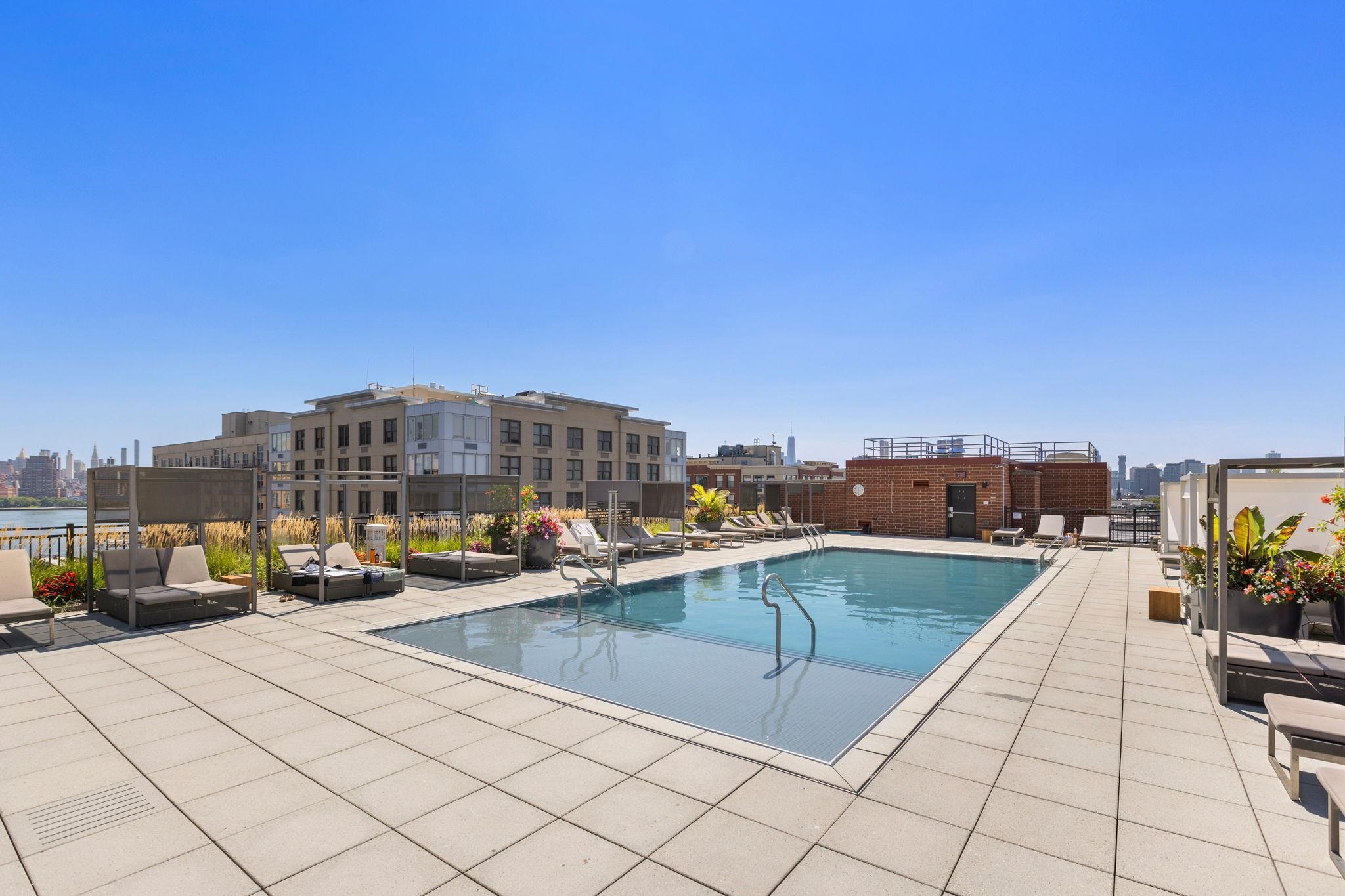 1400 HUDSON ST Unit: 1103