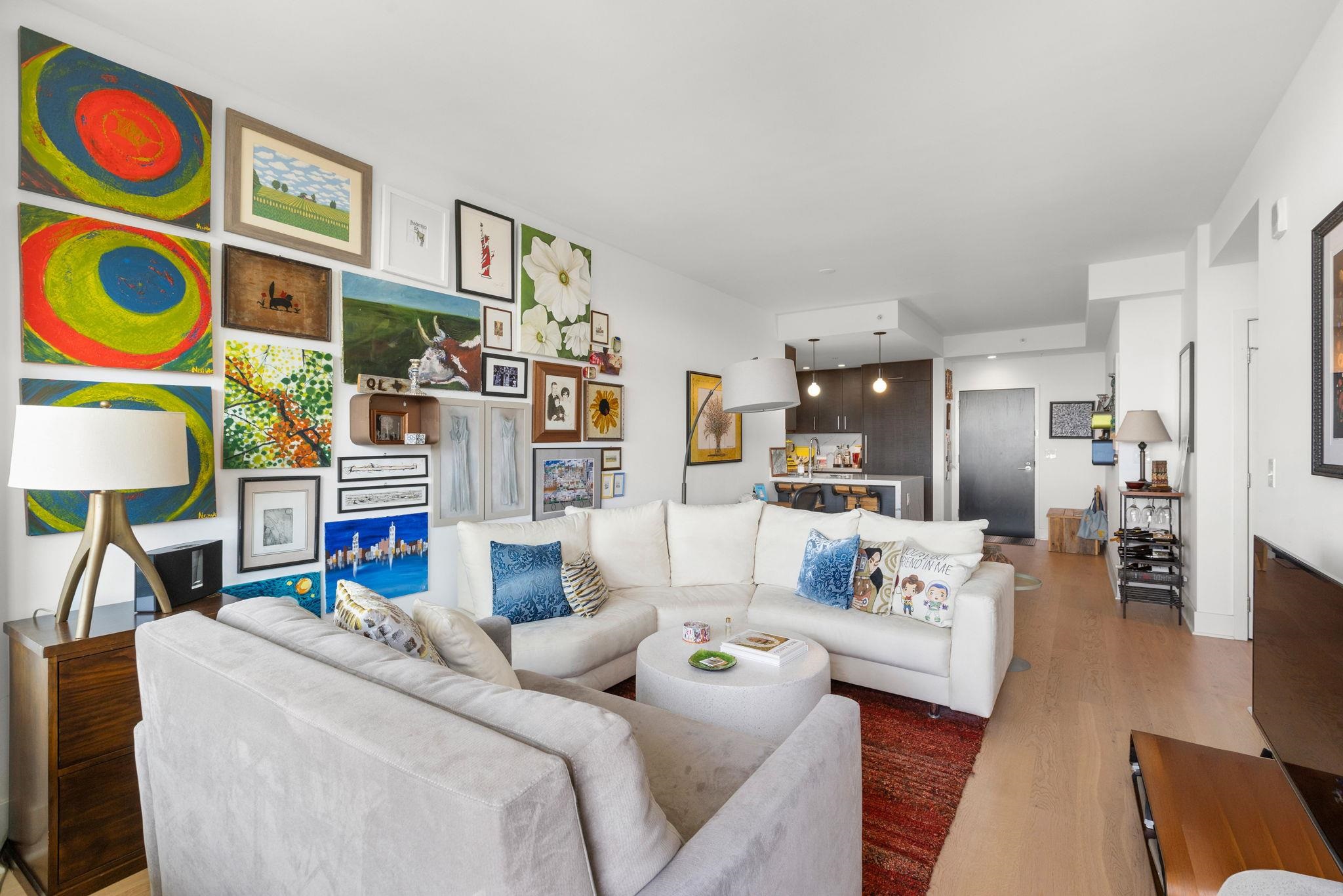 1400 HUDSON ST Unit: 1103