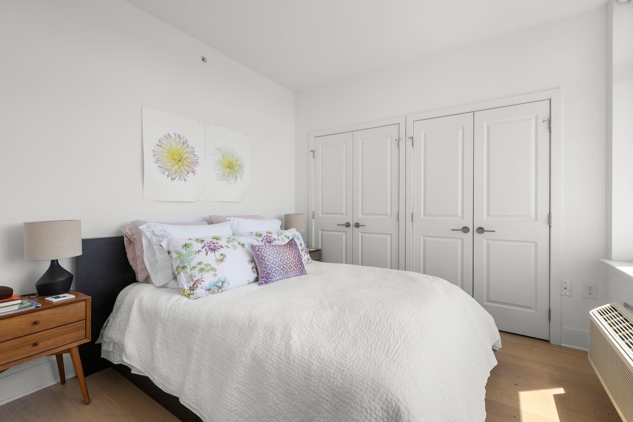 1400 HUDSON ST Unit: 1103