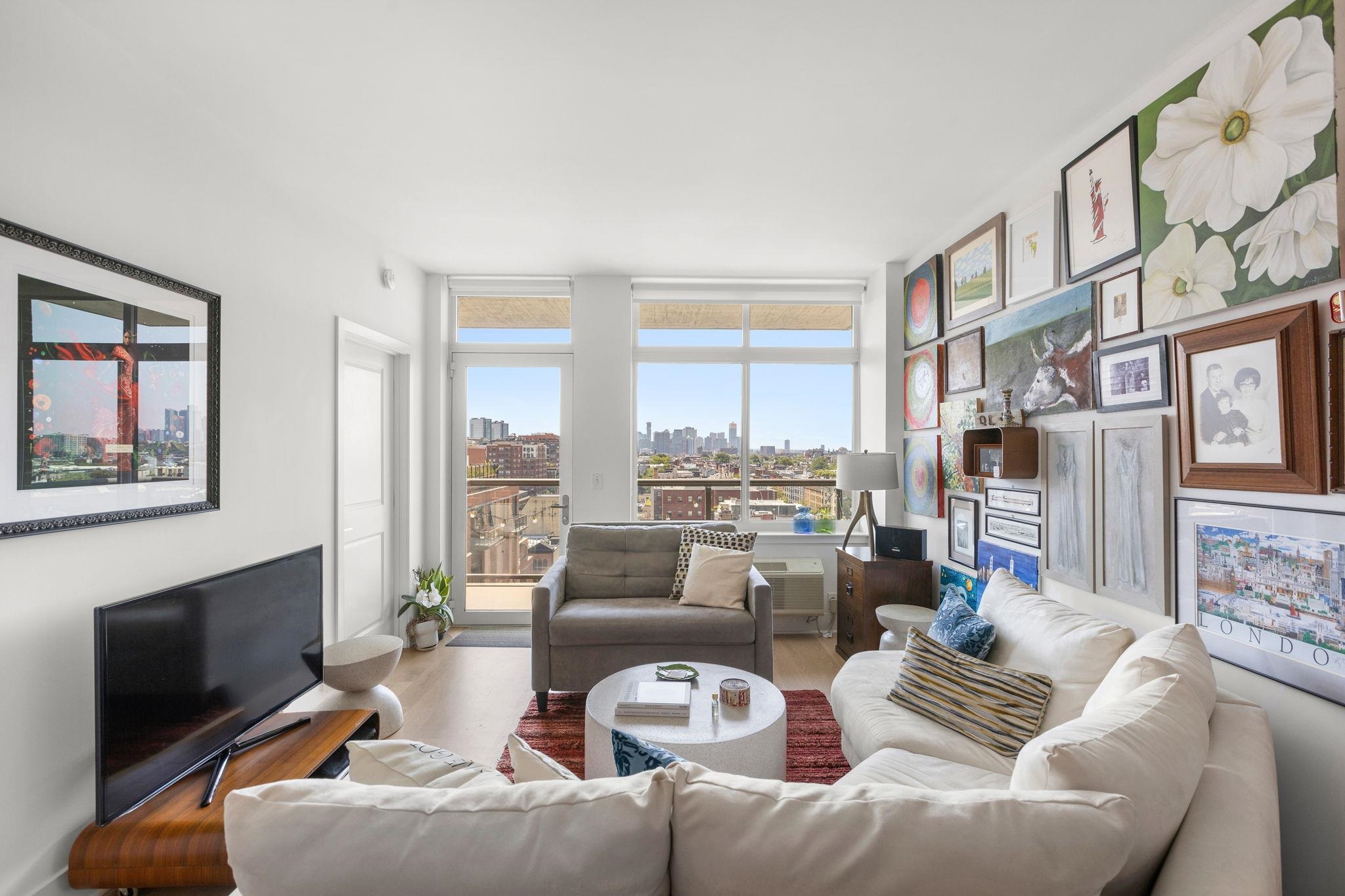 1400 HUDSON ST Unit: 1103