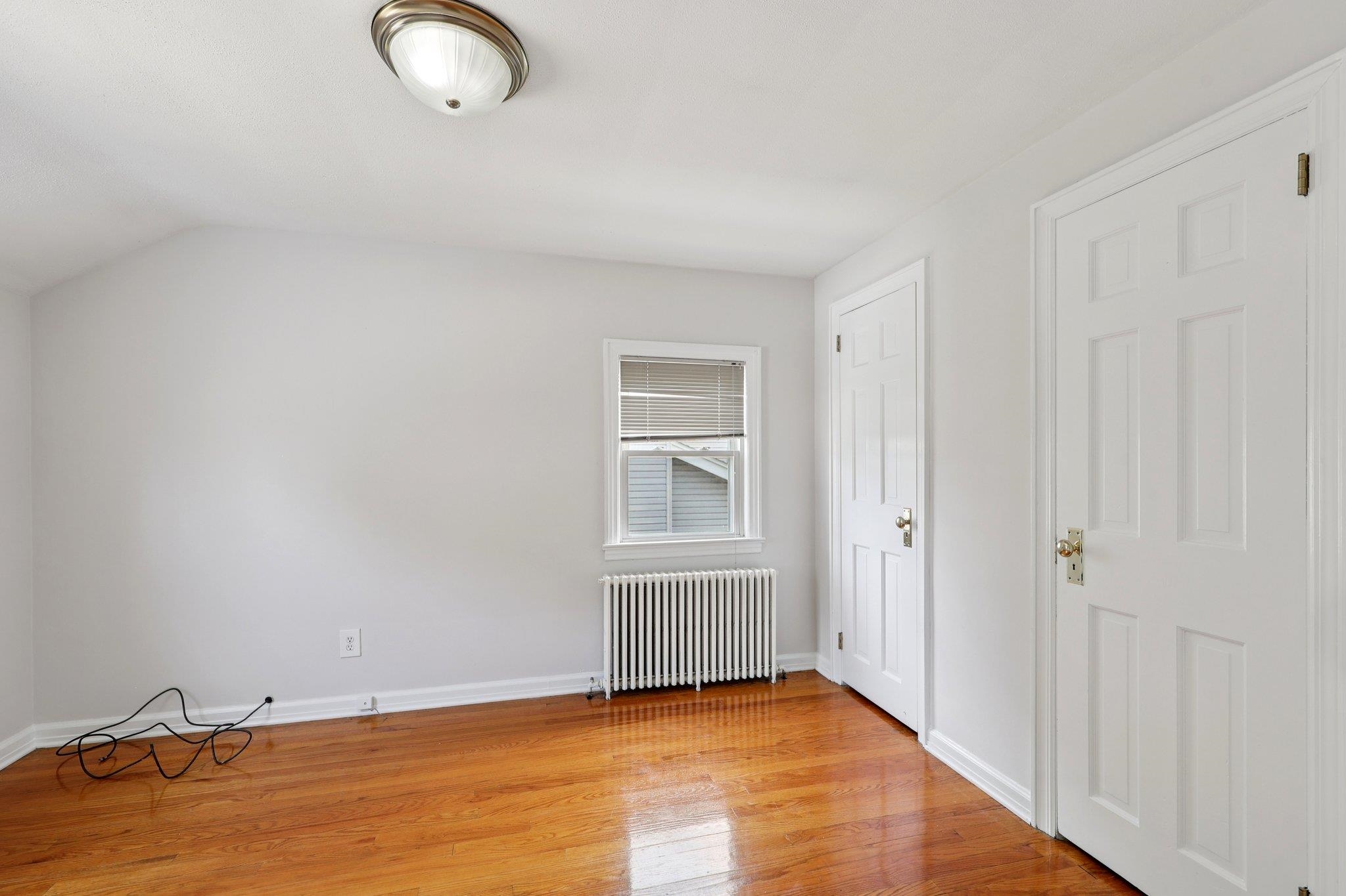 31 THIEM AVE