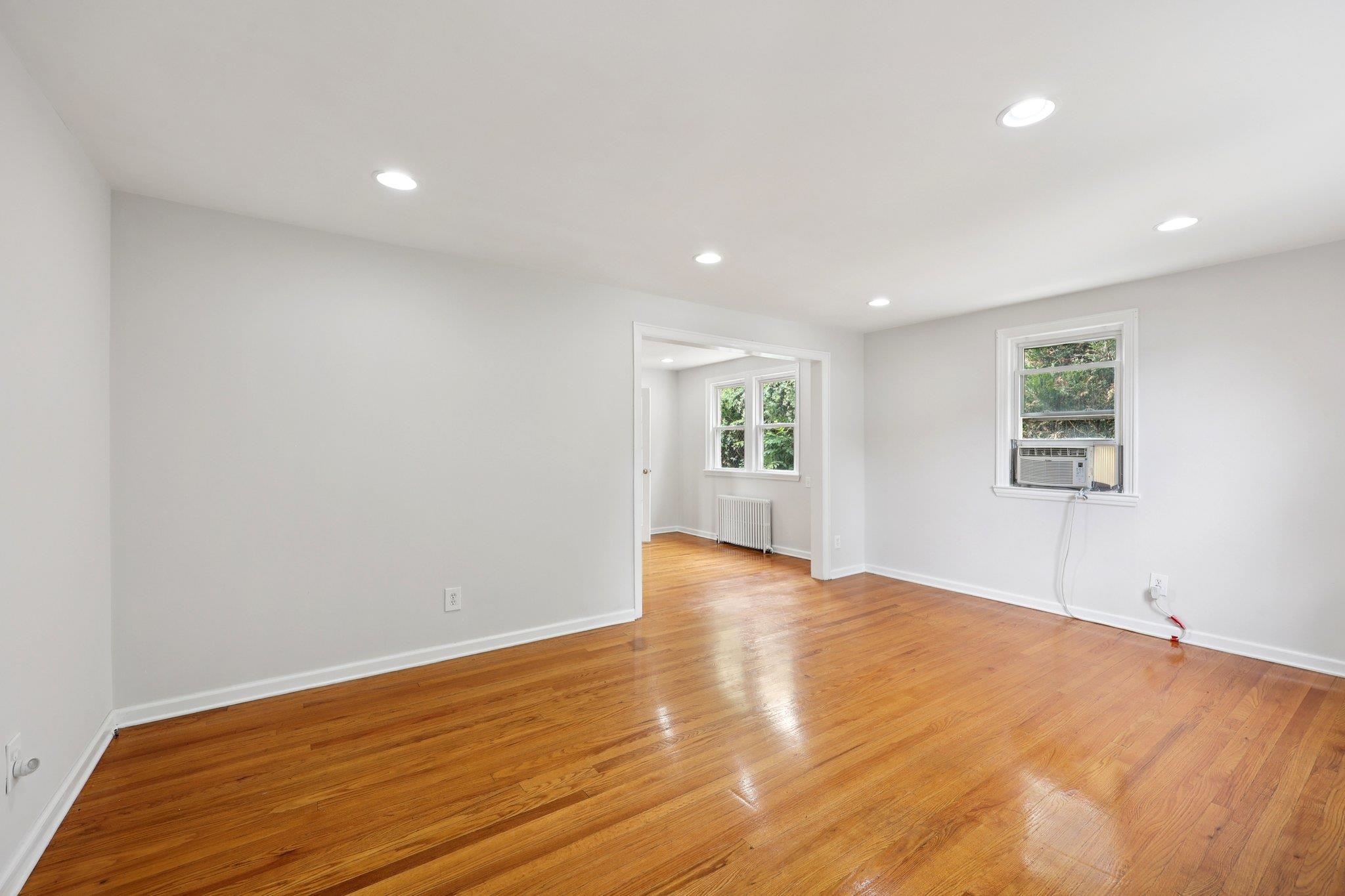 31 THIEM AVE