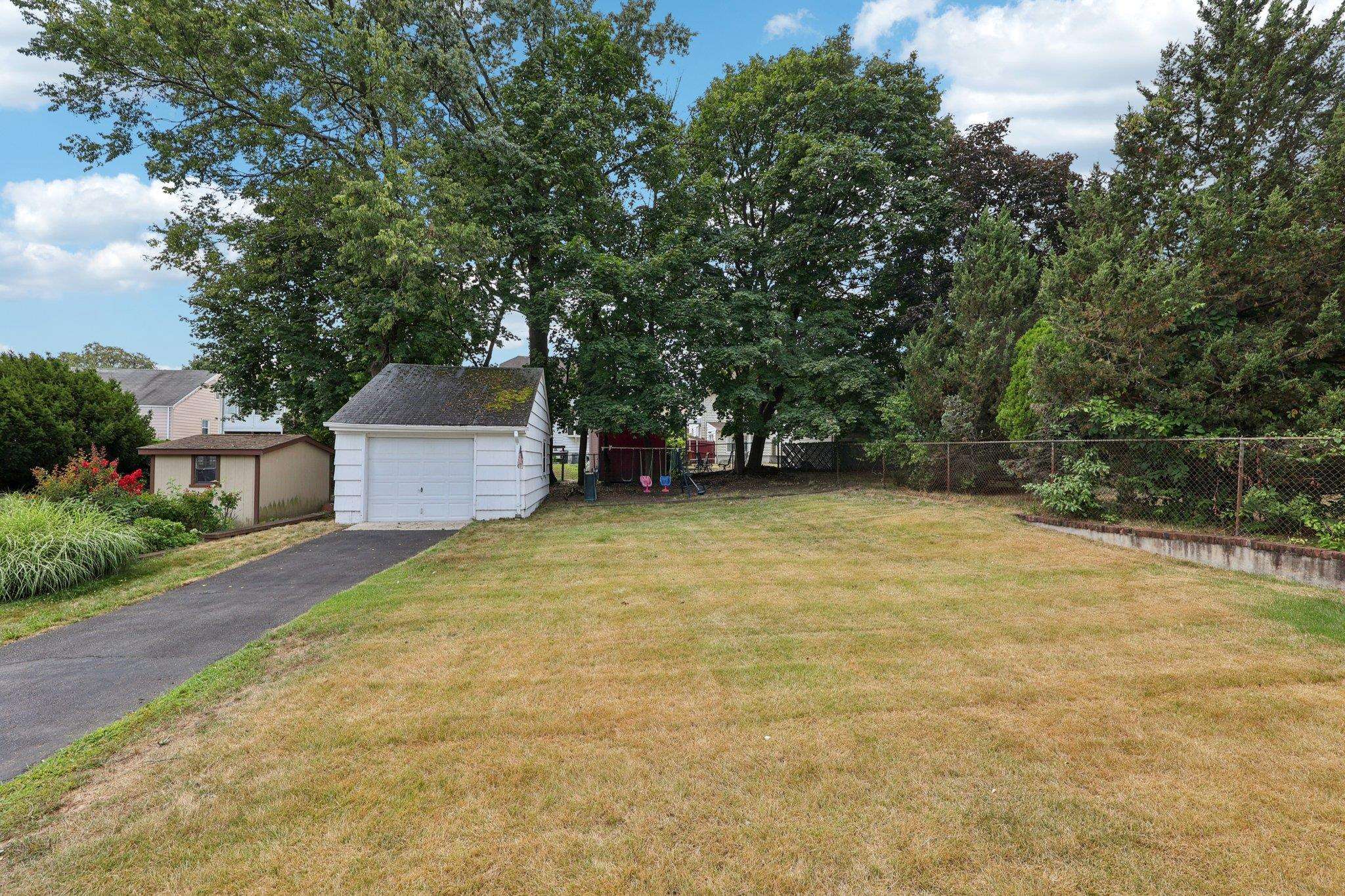 31 THIEM AVE