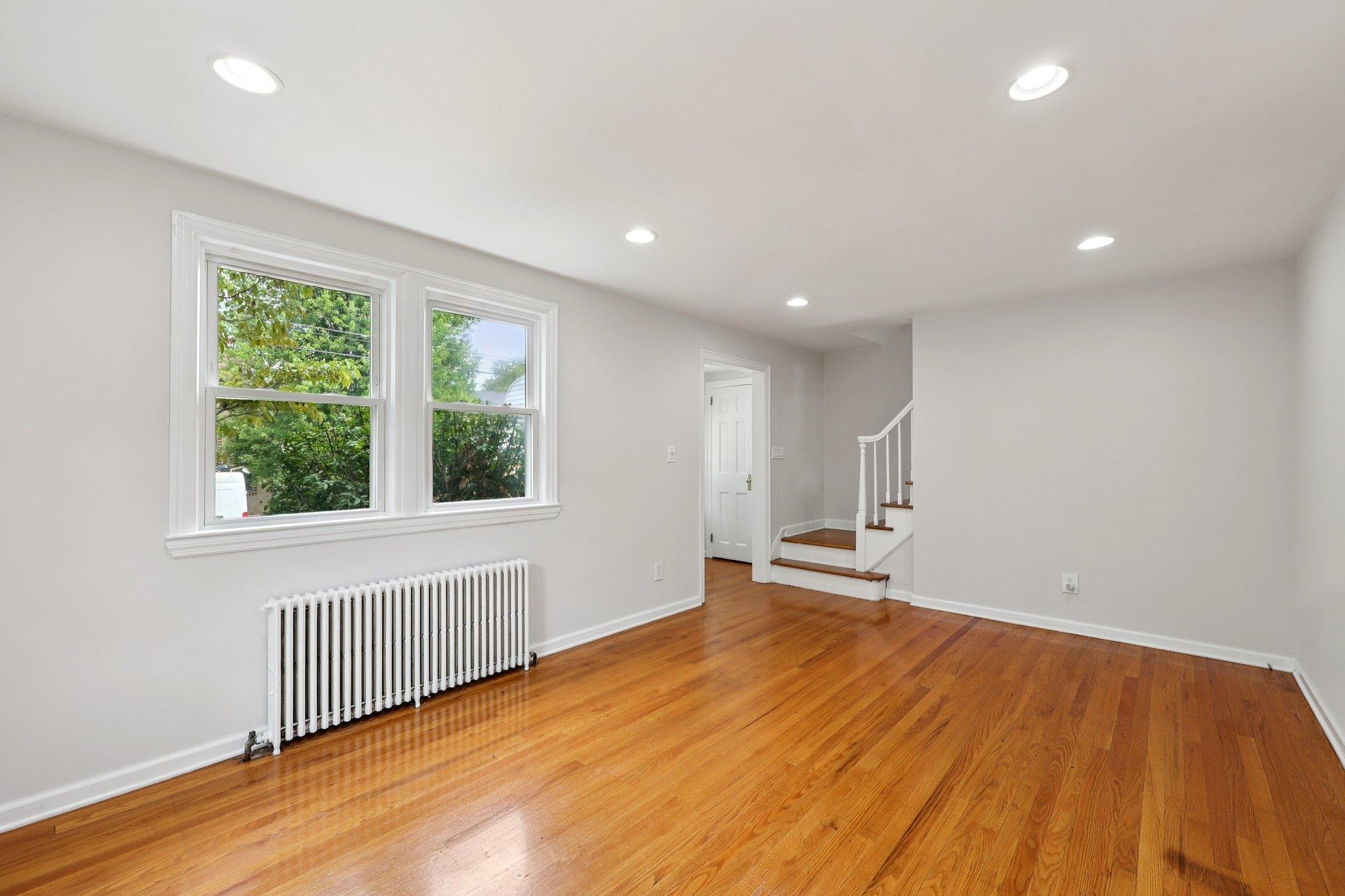 31 THIEM AVE