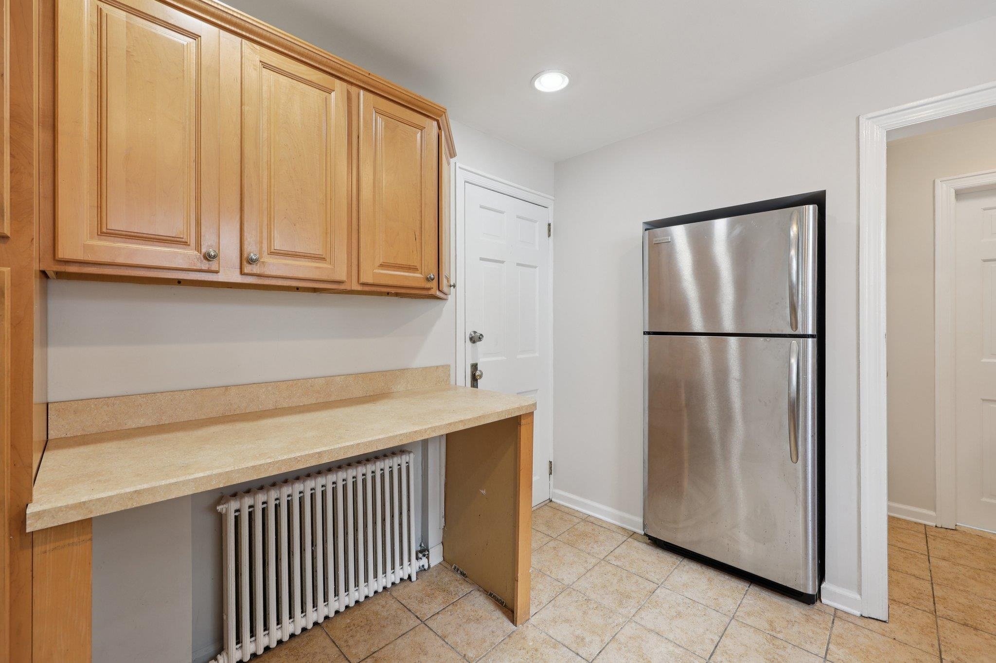 31 THIEM AVE