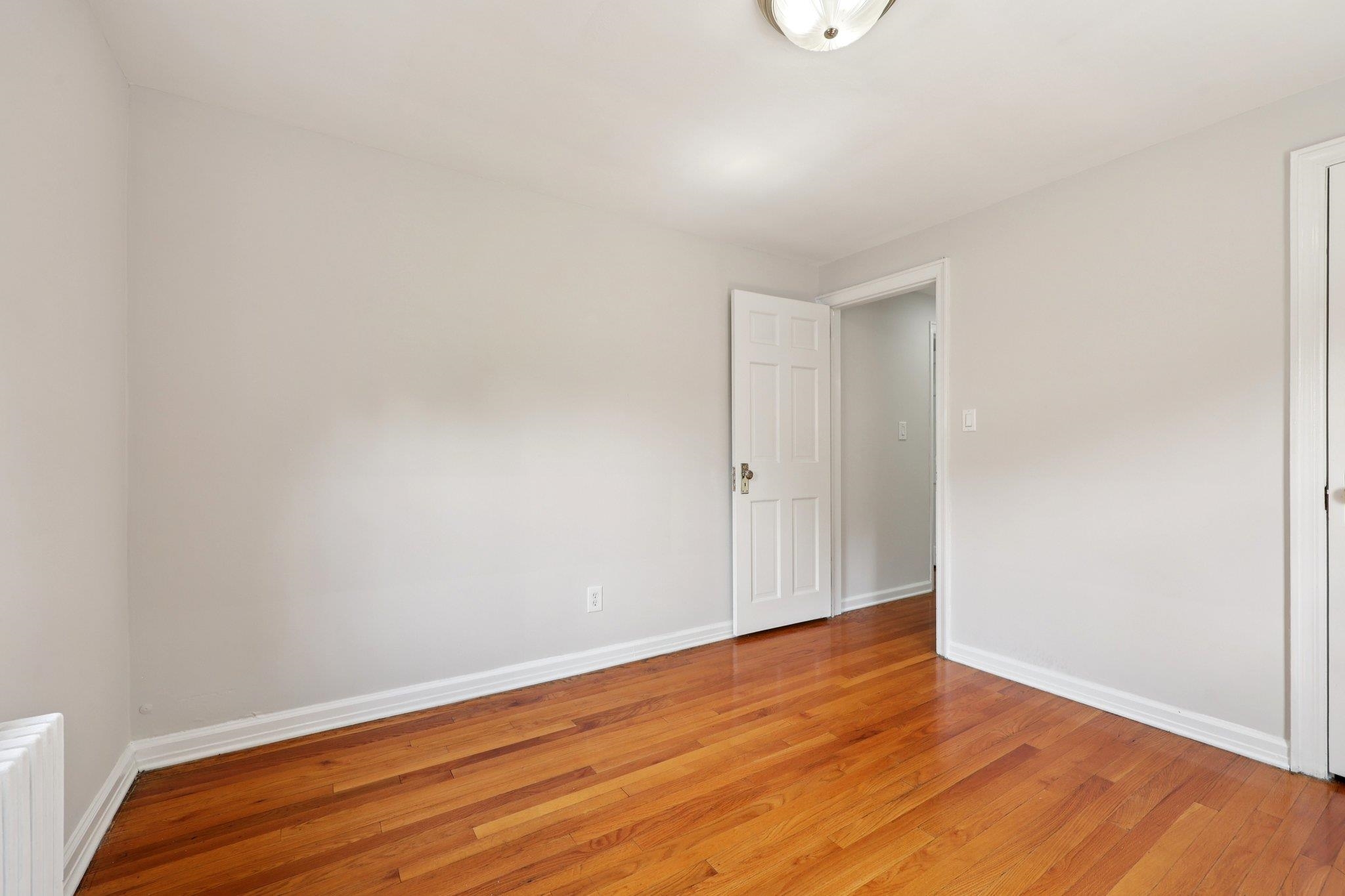 31 THIEM AVE