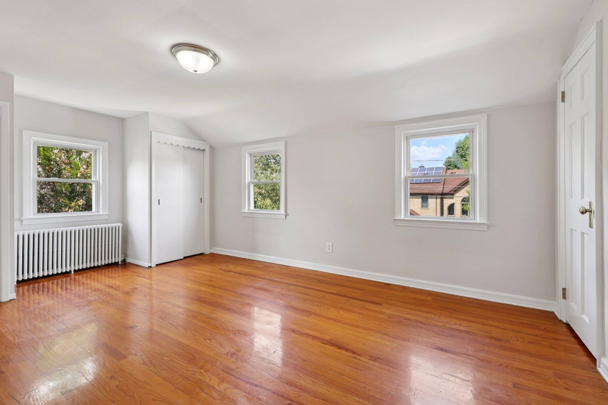 31 THIEM AVE