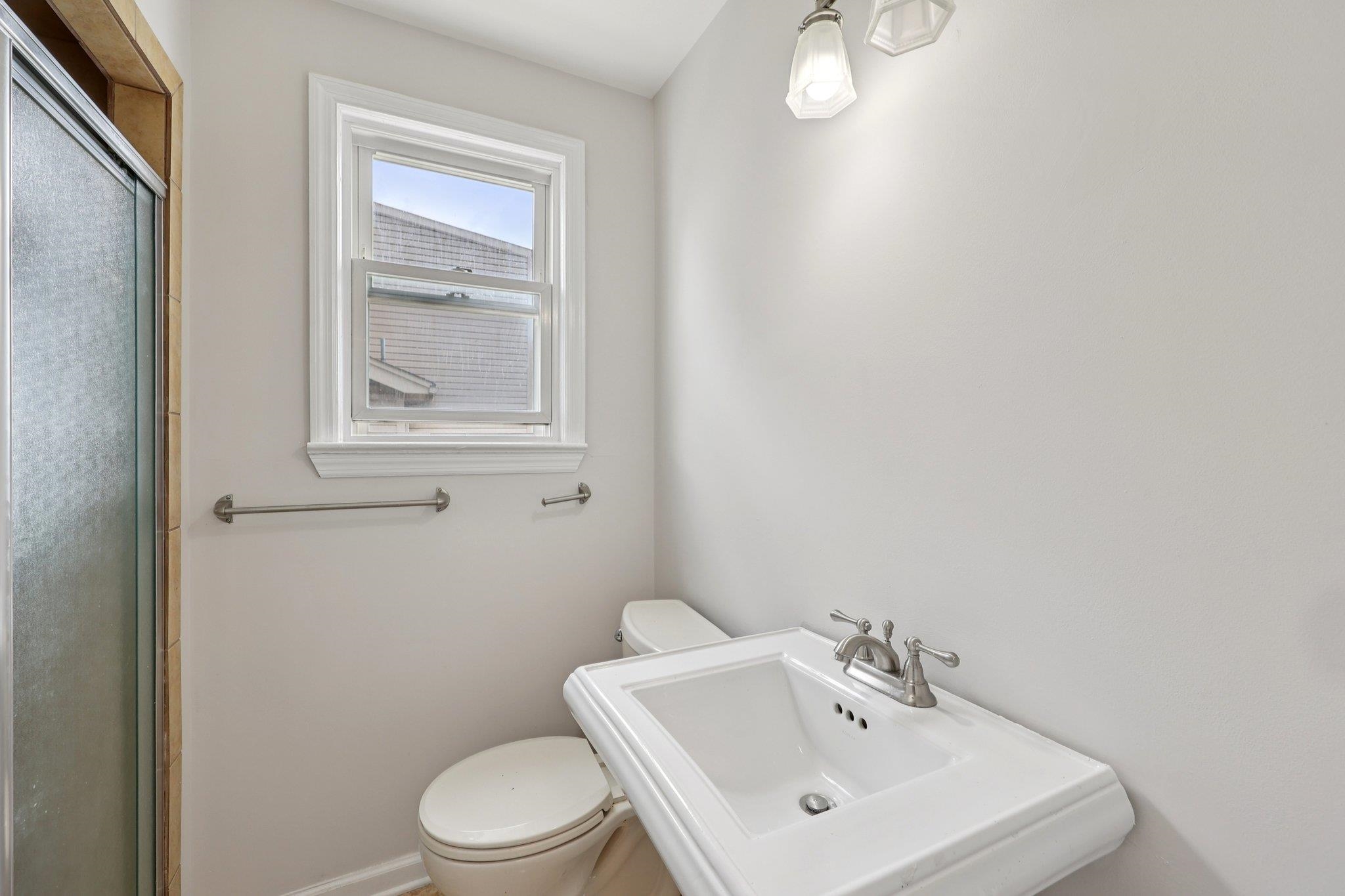 31 THIEM AVE