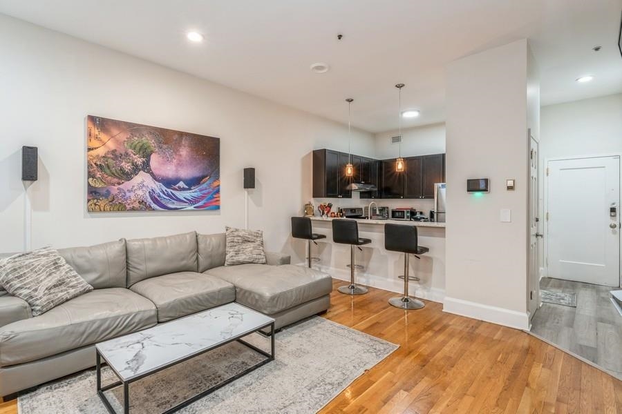 1115 WILLOW AVE Unit: 107