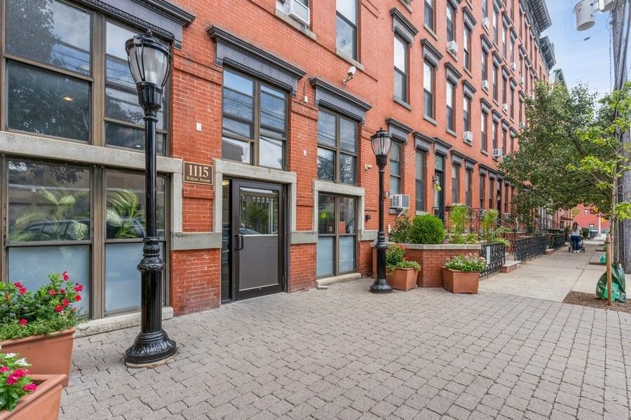 1115 WILLOW AVE Unit: 107