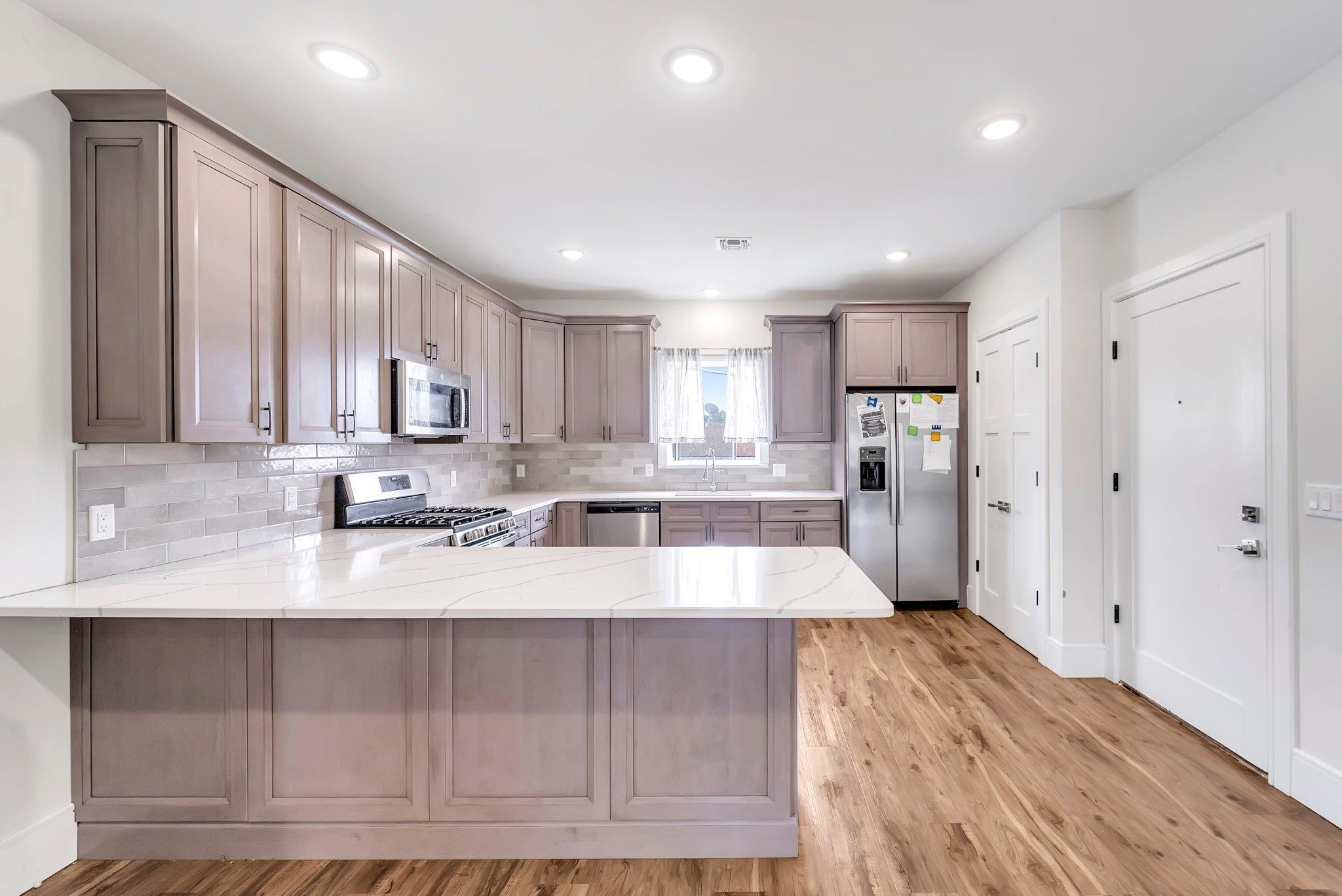 285 JULIANNE TERRACE Unit: 2
