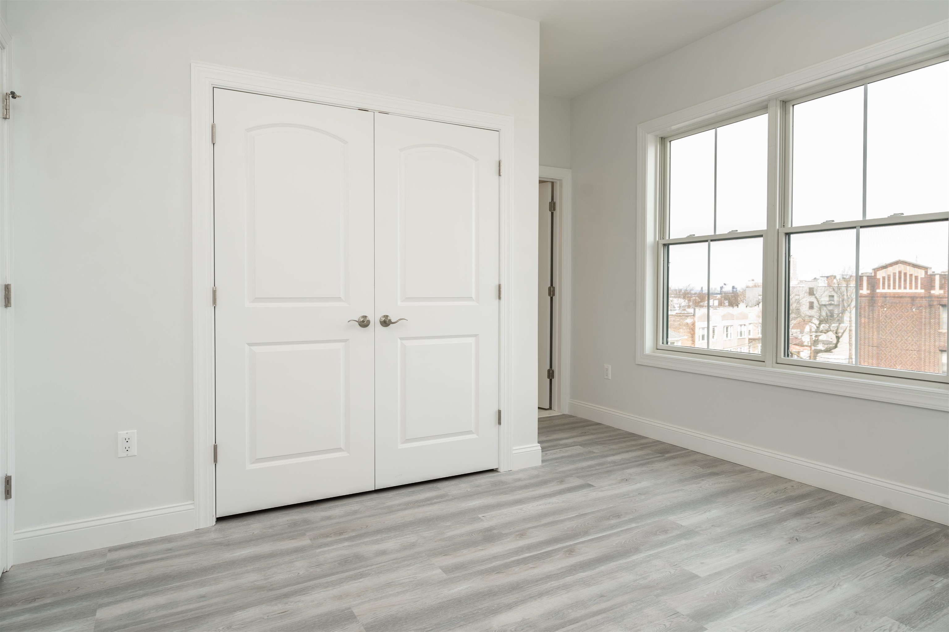 144 BERGEN AVE Unit: 3B