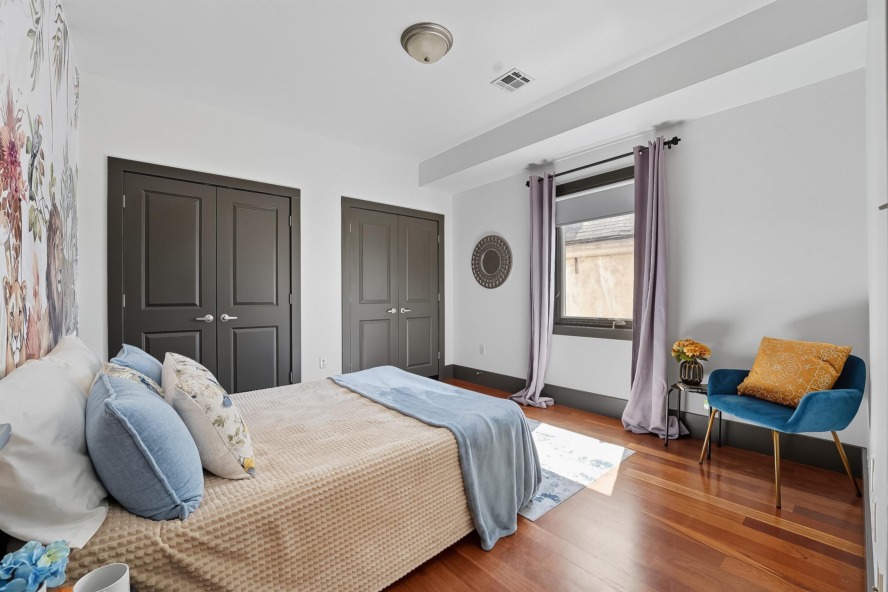 245 OGDEN AVE Unit: 2
