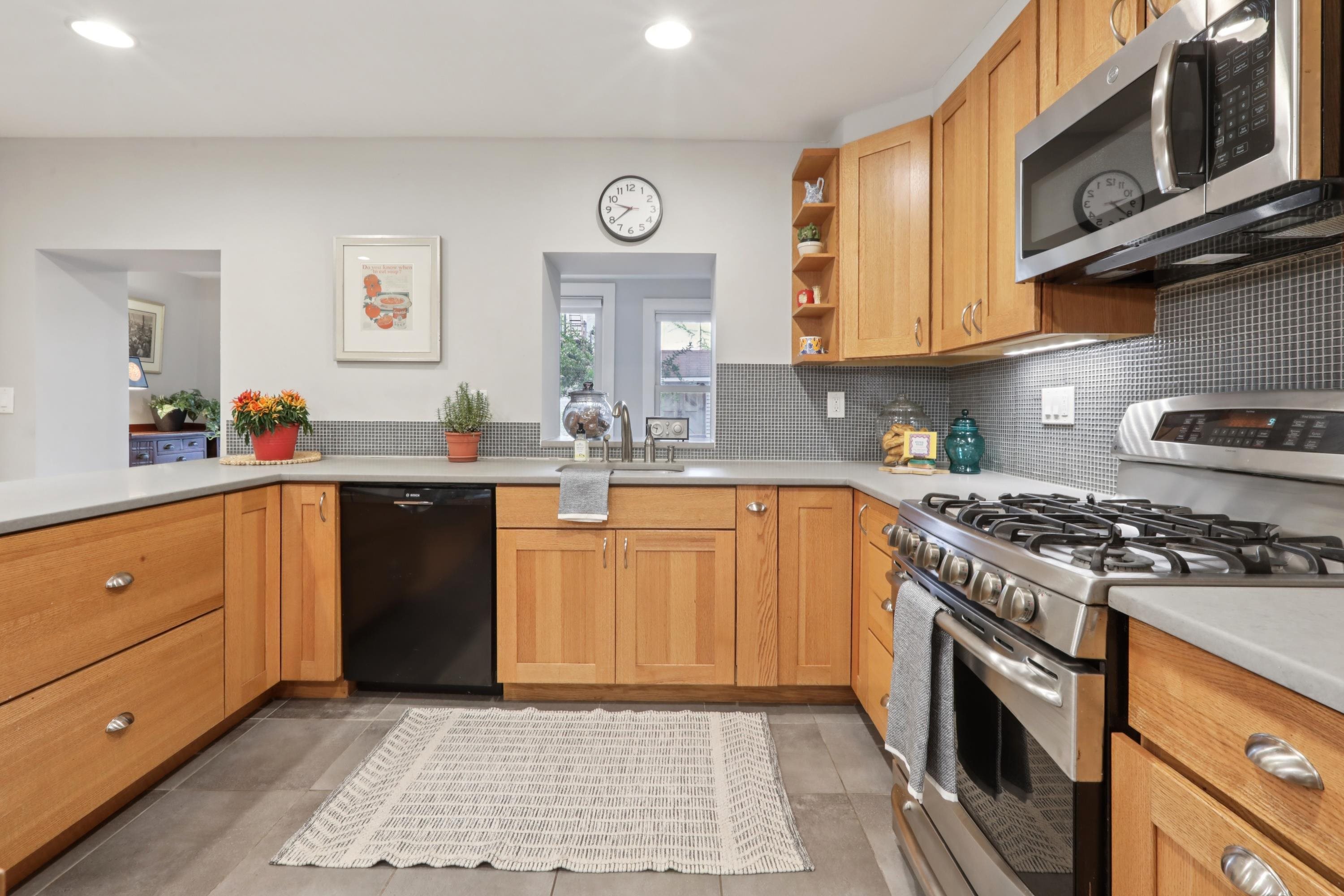 204 GARDEN ST Unit: 1
