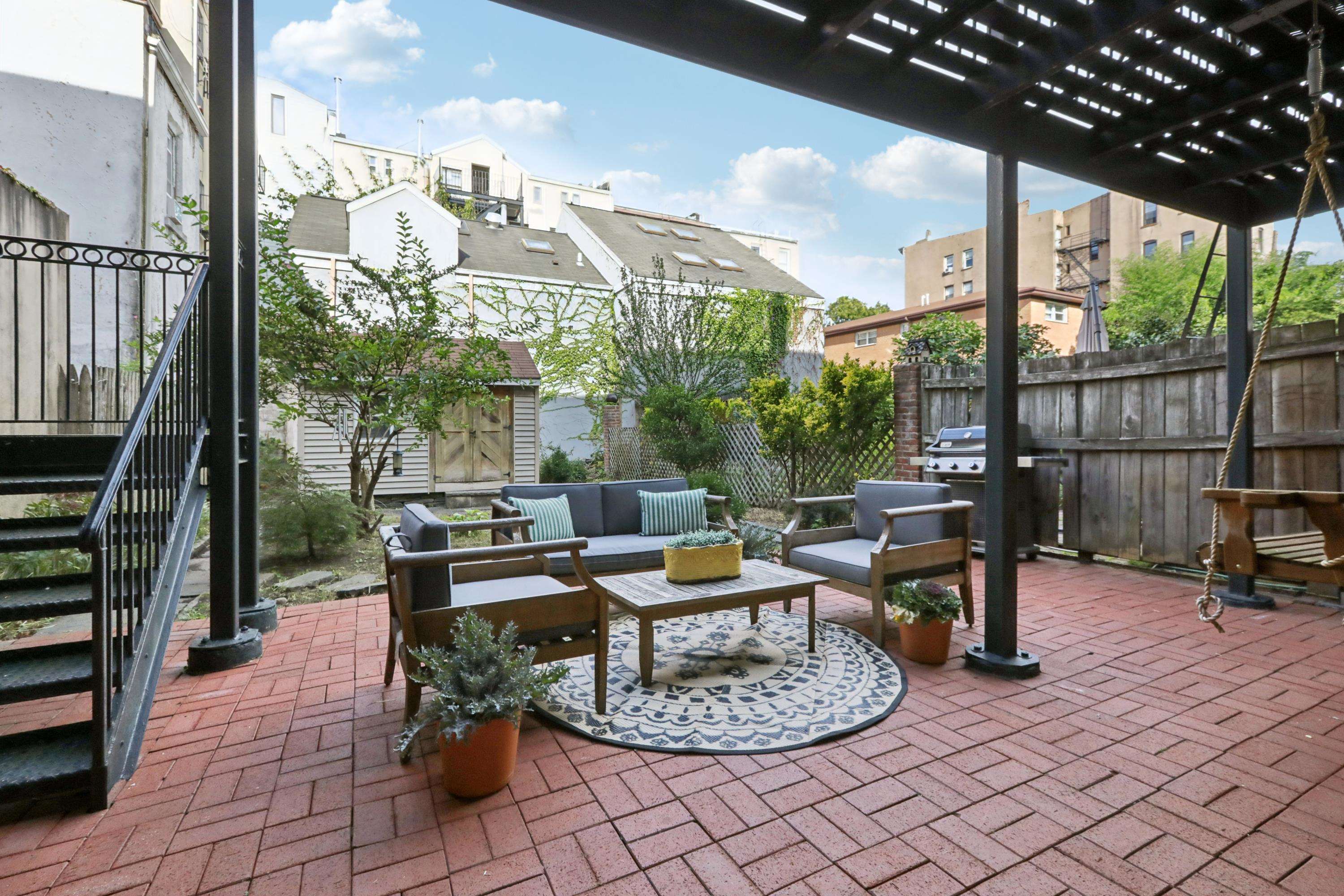 204 GARDEN ST Unit: 1