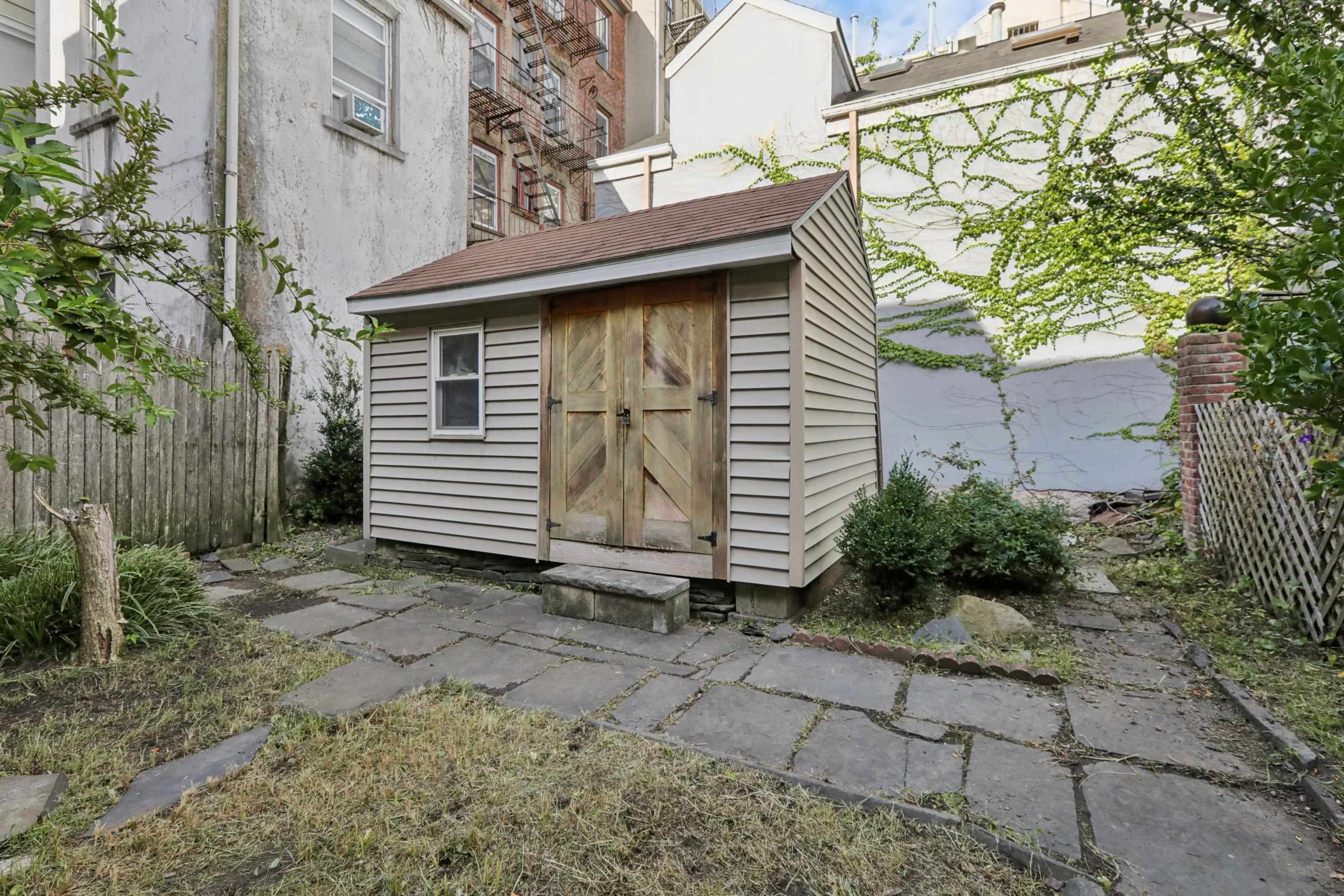 204 GARDEN ST Unit: 1