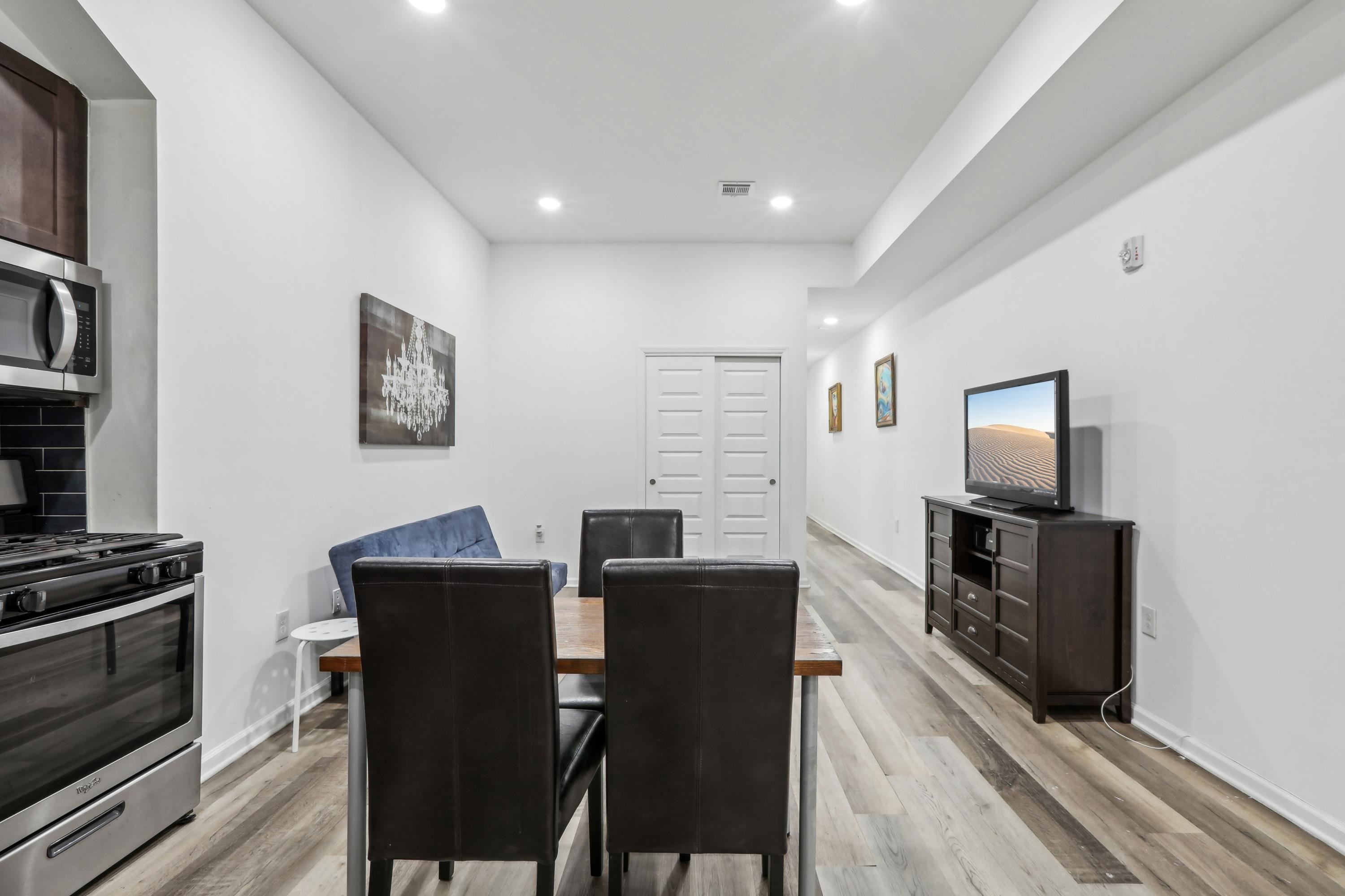 430 OCEAN AVE