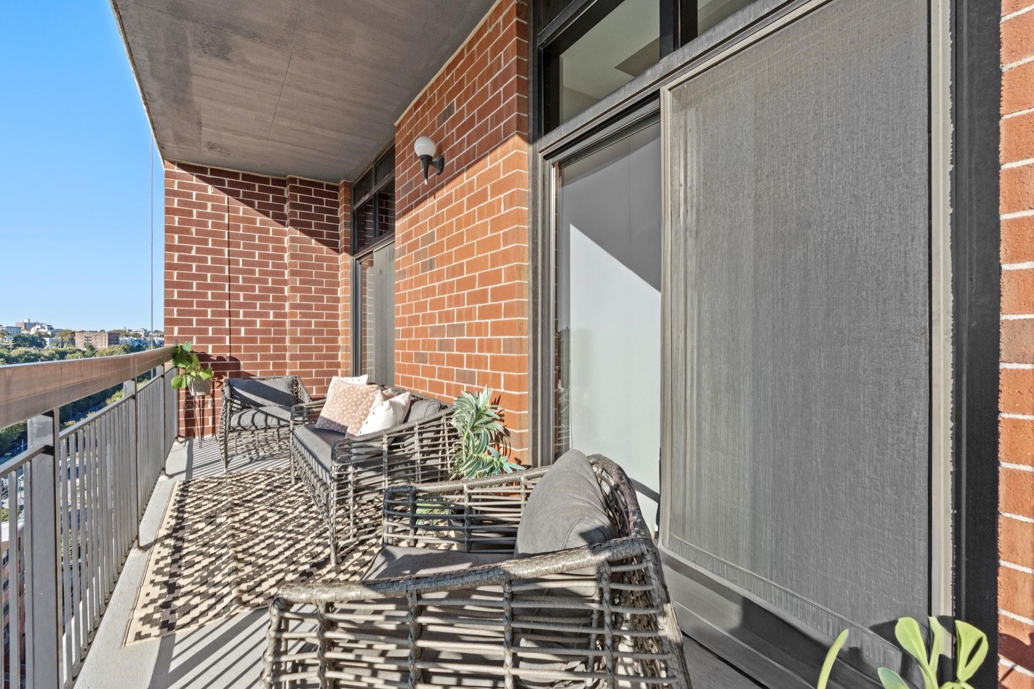 700 1ST ST Unit: 16PV