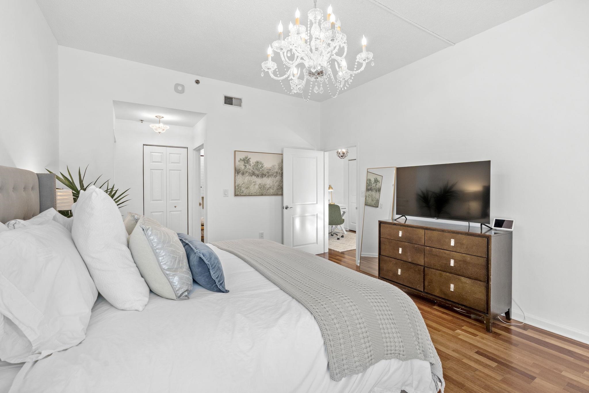 700 1ST ST Unit: 16PV