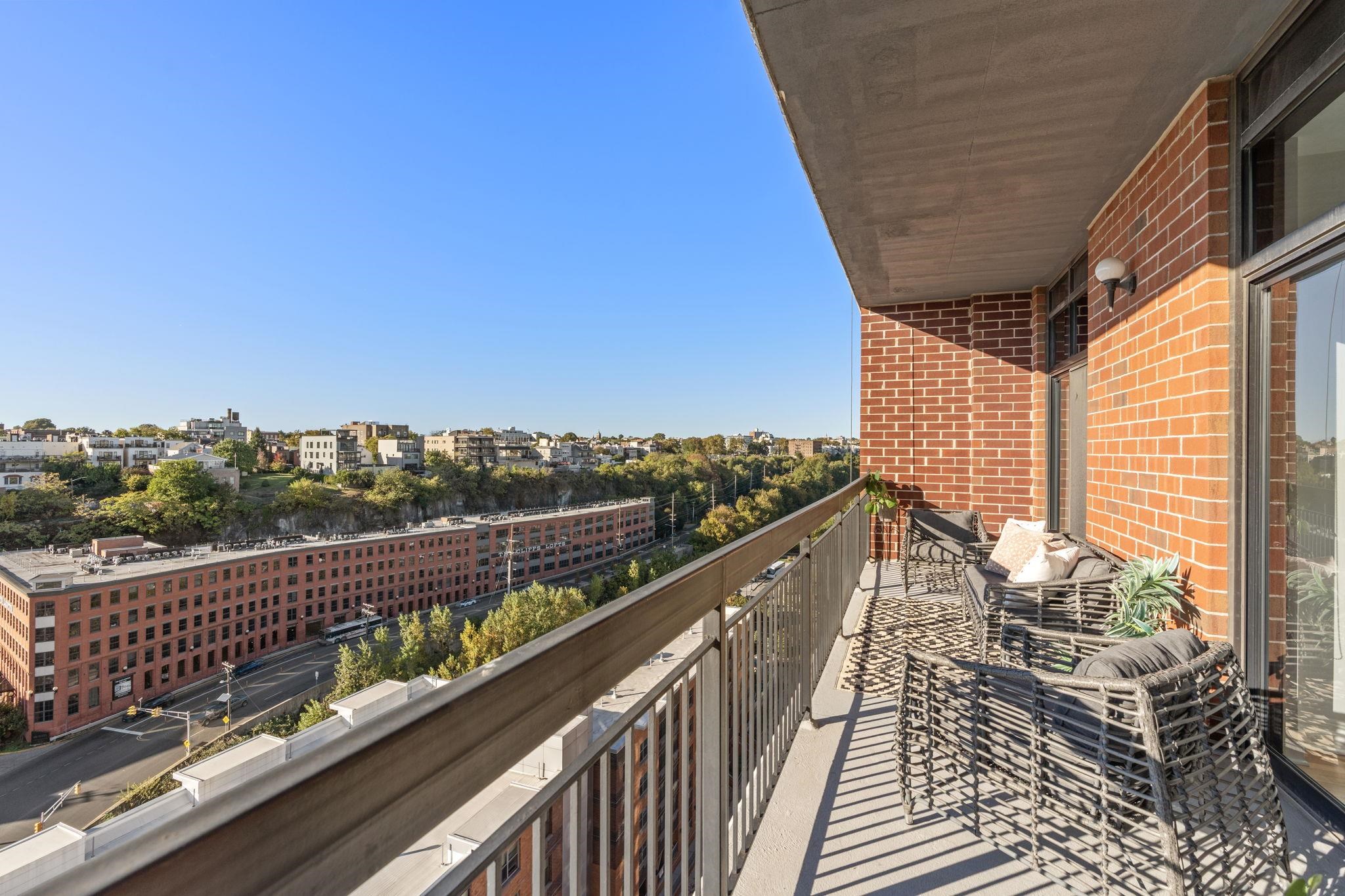 700 1ST ST Unit: 16PV