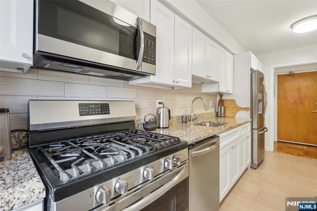 208 Anderson Street S2A