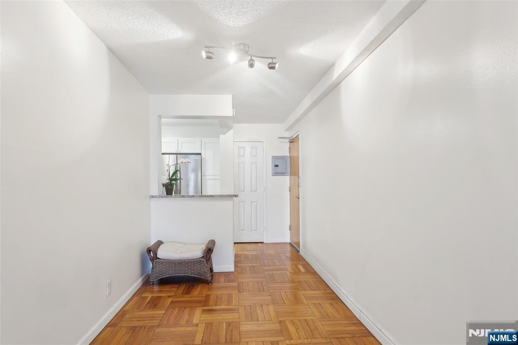 208 Anderson Street S2A