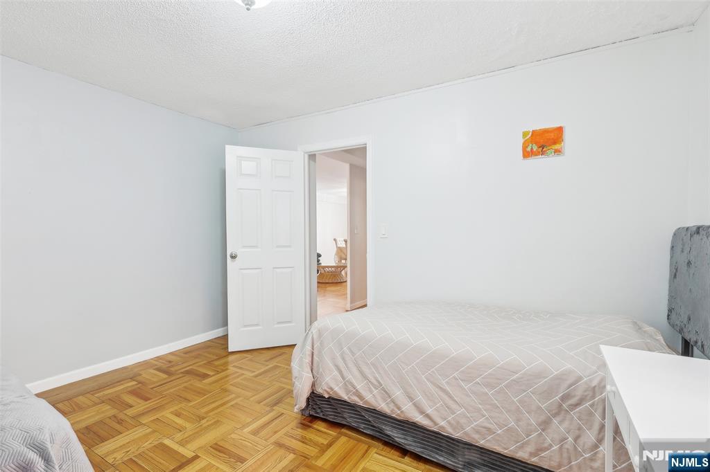 208 Anderson Street S2A