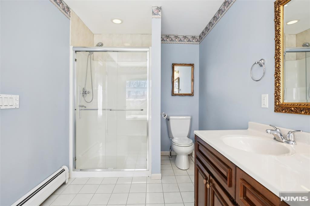 8 Sparrowbush Road
