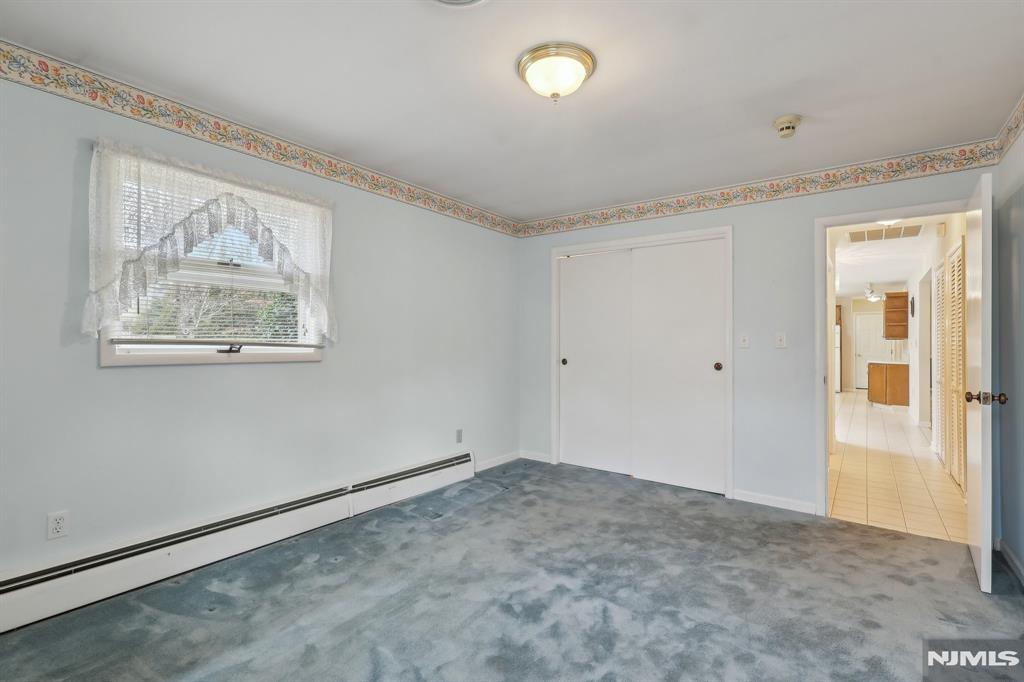 8 Sparrowbush Road