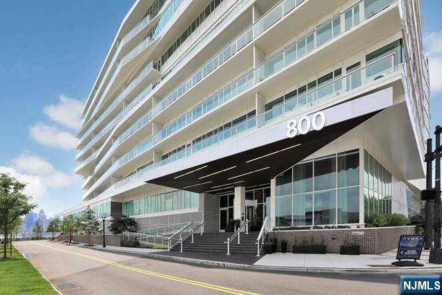800 Ave At Port Imperial 324