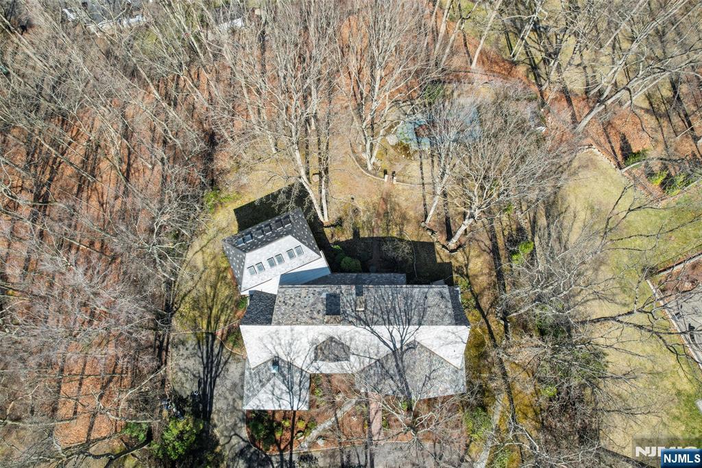 17 Deerhill Drive