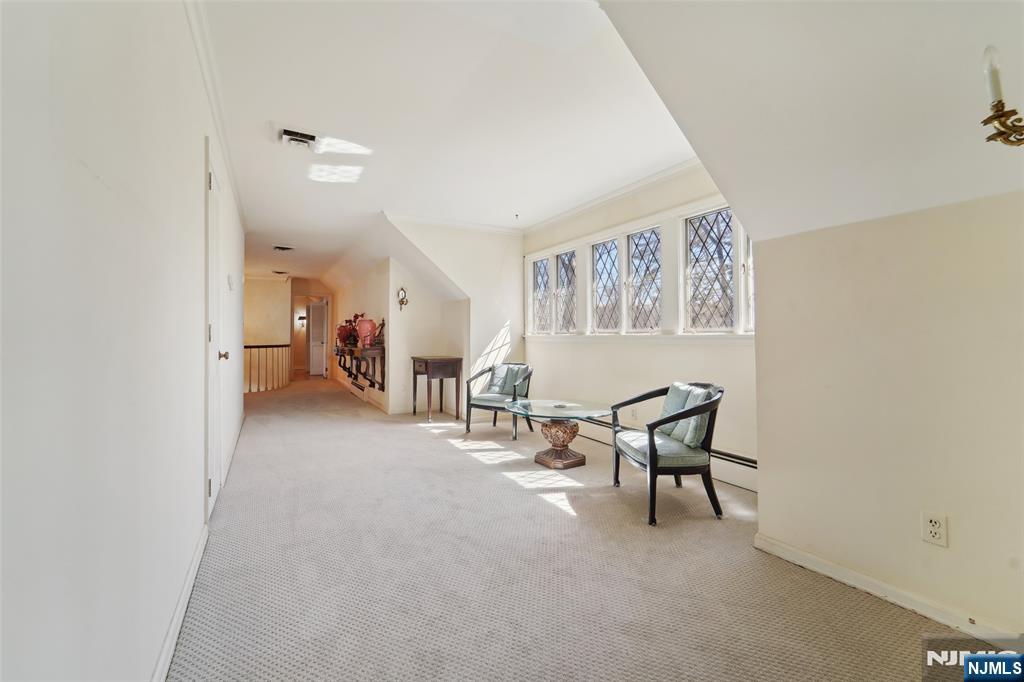 17 Deerhill Drive